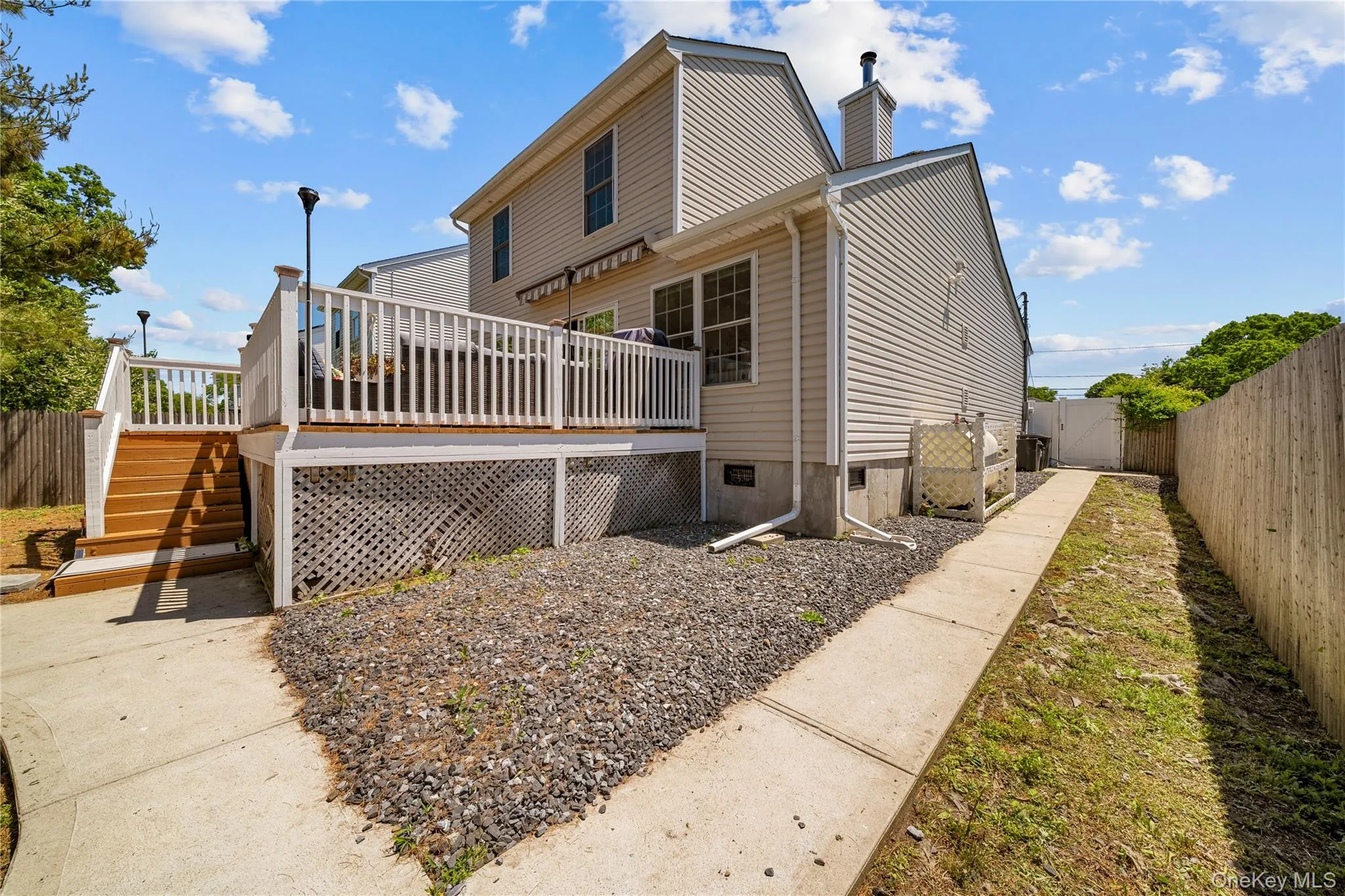 39 Seymour Drive, Brookhaven, NY, 3 Bedrooms Bedrooms, 6 Rooms Rooms,2 BathroomsBathrooms,Residential Lease,For Rent,Seymour,0,KEY1016289 39 Seymour Drive, Brookhaven, NY, 3 Bedrooms Bedrooms, 6 Rooms Rooms,2 BathroomsBathrooms,Residential Lease,For Rent,Seymour,0,KEY1016289