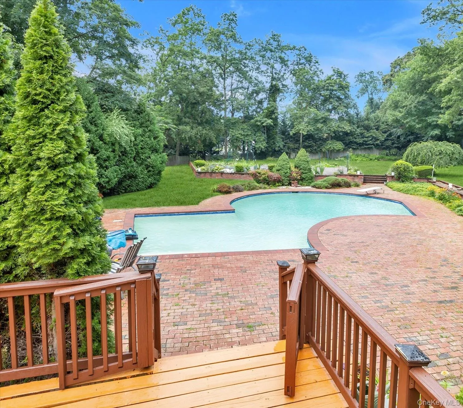 17 Calumet Drive, Huntington, NY, 5 Bedrooms Bedrooms, 11 Rooms Rooms,3 BathroomsBathrooms,Residential,For Rent,Calumet,0,1016292 17 Calumet Drive, Huntington, NY, 5 Bedrooms Bedrooms, 11 Rooms Rooms,3 BathroomsBathrooms,Residential,For Rent,Calumet,0,1016292