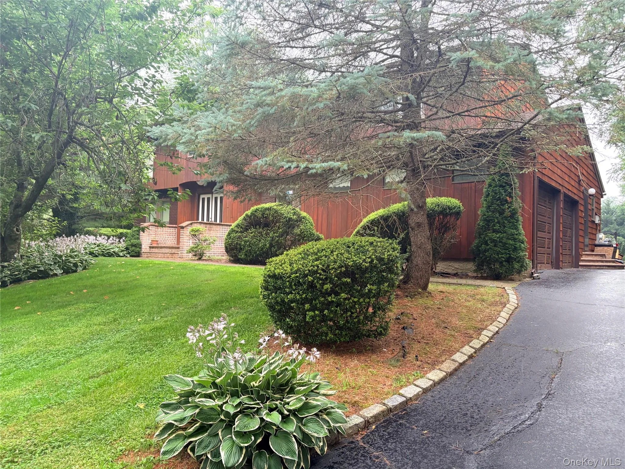 17 Calumet Drive, Huntington, NY, 5 Bedrooms Bedrooms, 11 Rooms Rooms,3 BathroomsBathrooms,Residential,For Rent,Calumet,0,1016292 17 Calumet Drive, Huntington, NY, 5 Bedrooms Bedrooms, 11 Rooms Rooms,3 BathroomsBathrooms,Residential,For Rent,Calumet,0,1016292
