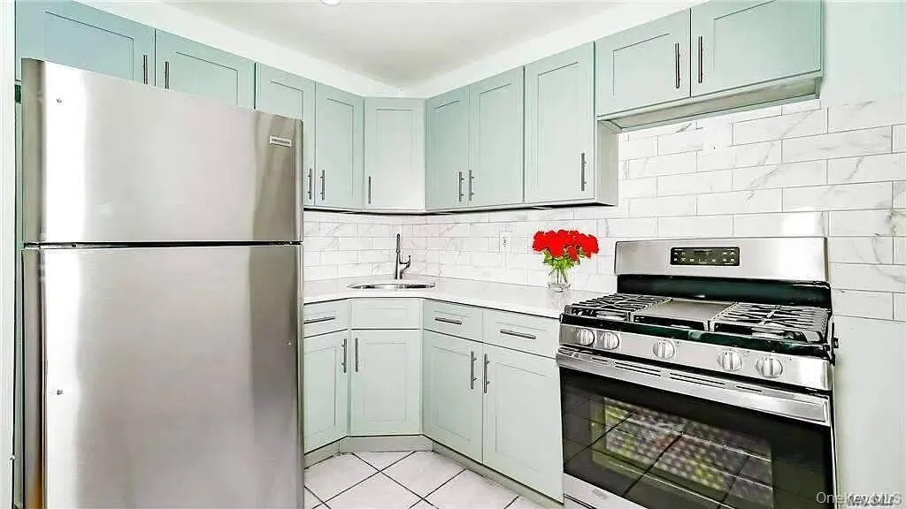 16425 109th, New York, NY, 3 Bedrooms Bedrooms, 6 Rooms Rooms,2 BathroomsBathrooms,Residential Lease,For Rent,109th,0,1016296 16425 109th, New York, NY, 3 Bedrooms Bedrooms, 6 Rooms Rooms,2 BathroomsBathrooms,Residential Lease,For Rent,109th,0,1016296