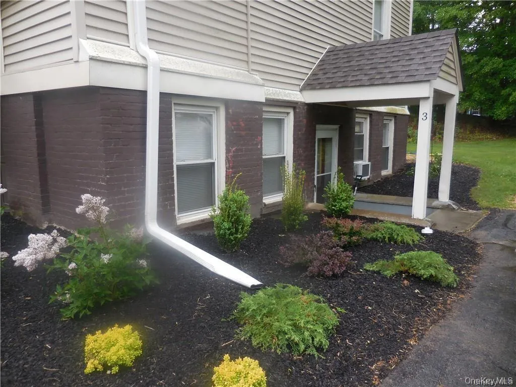 78 Duncan Avenue, Cornwall, NY, 1 Bedroom Bedrooms, 3 Rooms Rooms,1 BathroomBathrooms,Residential Lease,For Rent,Duncan,0,KEY1016297 78 Duncan Avenue, Cornwall, NY, 1 Bedroom Bedrooms, 3 Rooms Rooms,1 BathroomBathrooms,Residential Lease,For Rent,Duncan,0,KEY1016297