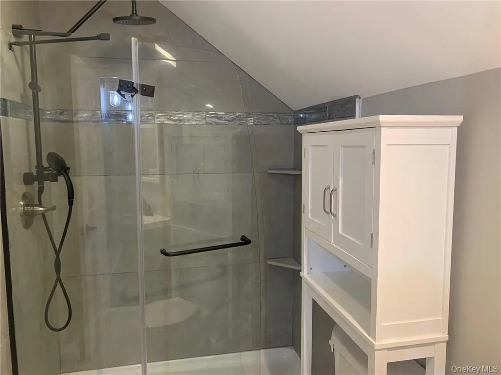 78 Duncan Avenue, Cornwall, NY, 1 Bedroom Bedrooms, 3 Rooms Rooms,1 BathroomBathrooms,Residential Lease,For Rent,Duncan,0,KEY1016297 78 Duncan Avenue, Cornwall, NY, 1 Bedroom Bedrooms, 3 Rooms Rooms,1 BathroomBathrooms,Residential Lease,For Rent,Duncan,0,KEY1016297