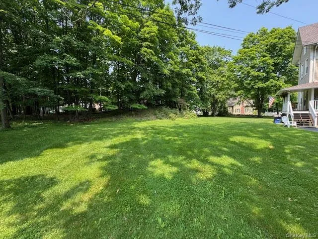 View of grassy yard View of grassy yard