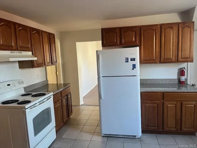 26 TAYLOR 1ST FLOOR Avenue, Poughkeepsie, NY, 3 Bedrooms Bedrooms, 6 Rooms Rooms,1 BathroomBathrooms,Residential Lease,For Rent,TAYLOR 1ST FLOOR,0,KEY1016299 26 TAYLOR 1ST FLOOR Avenue, Poughkeepsie, NY, 3 Bedrooms Bedrooms, 6 Rooms Rooms,1 BathroomBathrooms,Residential Lease,For Rent,TAYLOR 1ST FLOOR,0,KEY1016299
