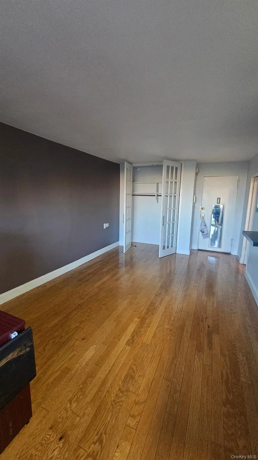 12399 Flatlands Avenue, New York, NY, 3 Rooms Rooms,1 BathroomBathrooms,Residential Lease,For Rent,Flatlands,0,1016303 12399 Flatlands Avenue, New York, NY, 3 Rooms Rooms,1 BathroomBathrooms,Residential Lease,For Rent,Flatlands,0,1016303