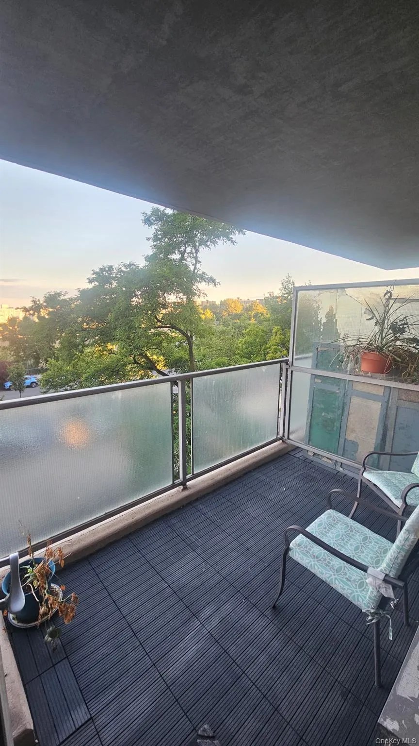 12399 Flatlands Avenue, New York, NY, 3 Rooms Rooms,1 BathroomBathrooms,Residential Lease,For Rent,Flatlands,0,1016303 12399 Flatlands Avenue, New York, NY, 3 Rooms Rooms,1 BathroomBathrooms,Residential Lease,For Rent,Flatlands,0,1016303