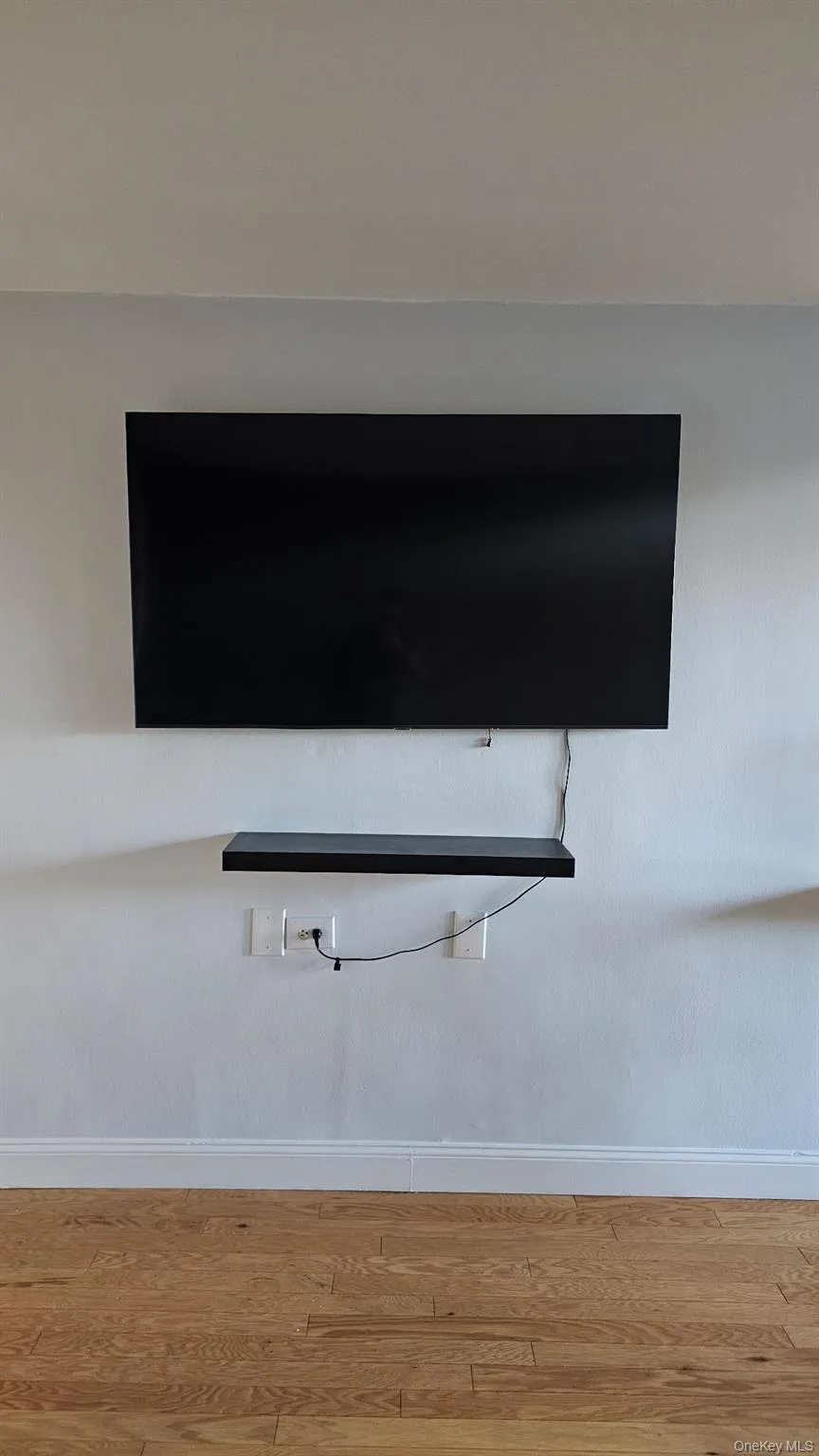 12399 Flatlands Avenue, New York, NY, 3 Rooms Rooms,1 BathroomBathrooms,Residential Lease,For Rent,Flatlands,0,1016303 12399 Flatlands Avenue, New York, NY, 3 Rooms Rooms,1 BathroomBathrooms,Residential Lease,For Rent,Flatlands,0,1016303