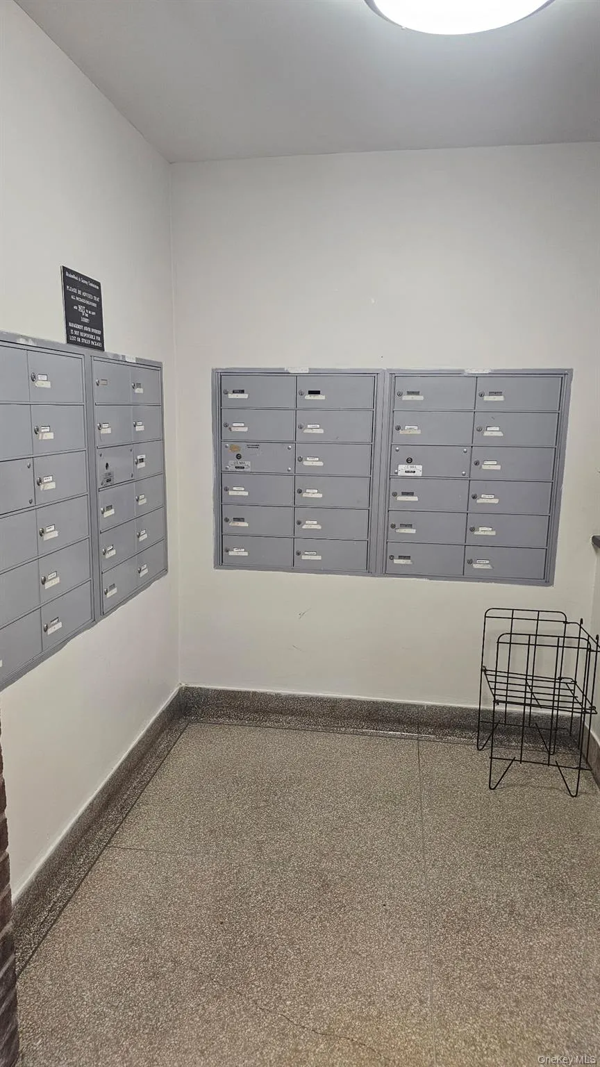 12399 Flatlands Avenue, New York, NY, 3 Rooms Rooms,1 BathroomBathrooms,Residential Lease,For Rent,Flatlands,0,1016303 12399 Flatlands Avenue, New York, NY, 3 Rooms Rooms,1 BathroomBathrooms,Residential Lease,For Rent,Flatlands,0,1016303