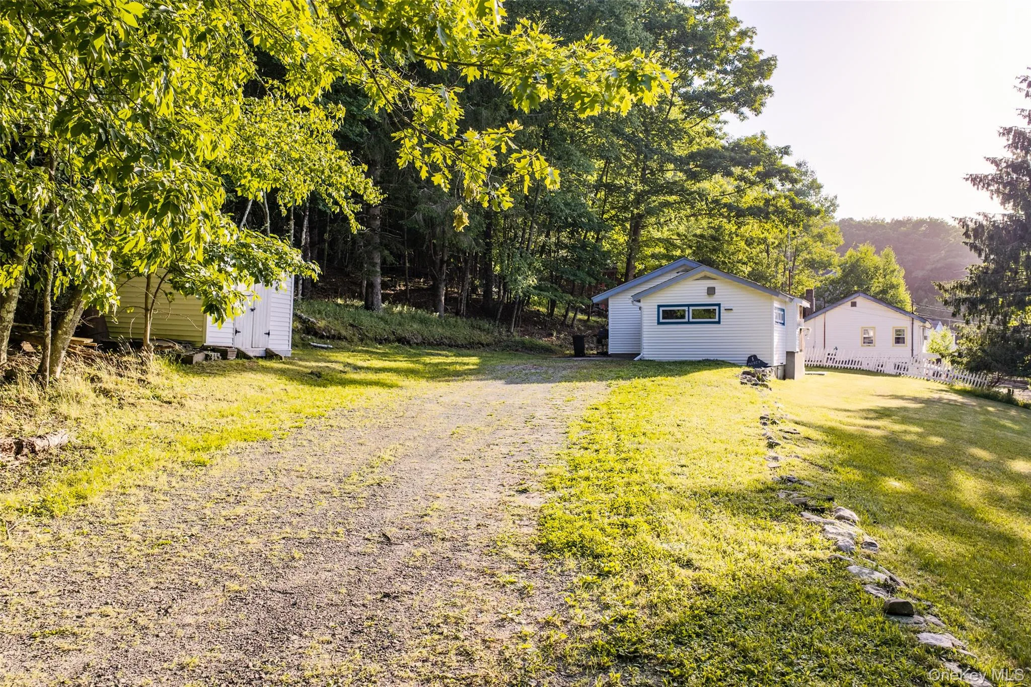 1 Mercy Lane, Mount Hope, NY, 2 Bedrooms Bedrooms, 6 Rooms Rooms,1 BathroomBathrooms,Residential,For Rent,Mercy,0,1016304 1 Mercy Lane, Mount Hope, NY, 2 Bedrooms Bedrooms, 6 Rooms Rooms,1 BathroomBathrooms,Residential,For Rent,Mercy,0,1016304