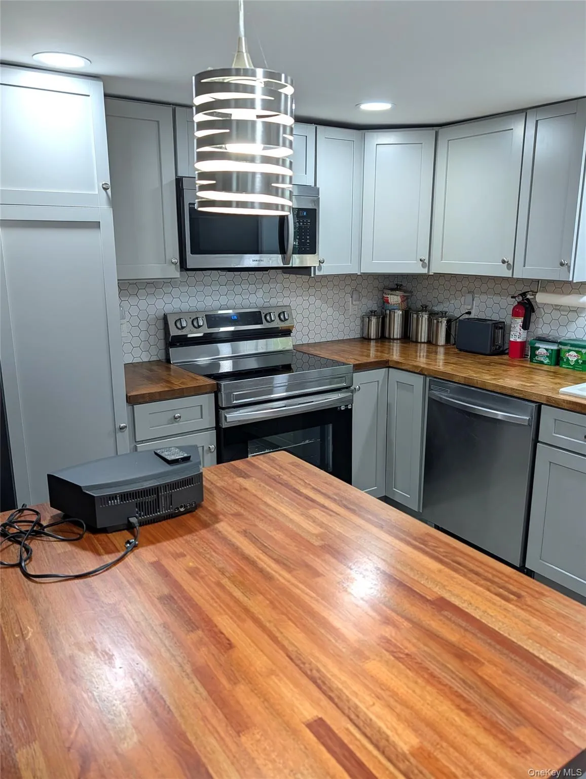 138 Ball Street, Port Jervis, NY, 3 Bedrooms Bedrooms, 7 Rooms Rooms,1 BathroomBathrooms,Residential,For Rent,Ball,0,KEY1016307 138 Ball Street, Port Jervis, NY, 3 Bedrooms Bedrooms, 7 Rooms Rooms,1 BathroomBathrooms,Residential,For Rent,Ball,0,KEY1016307