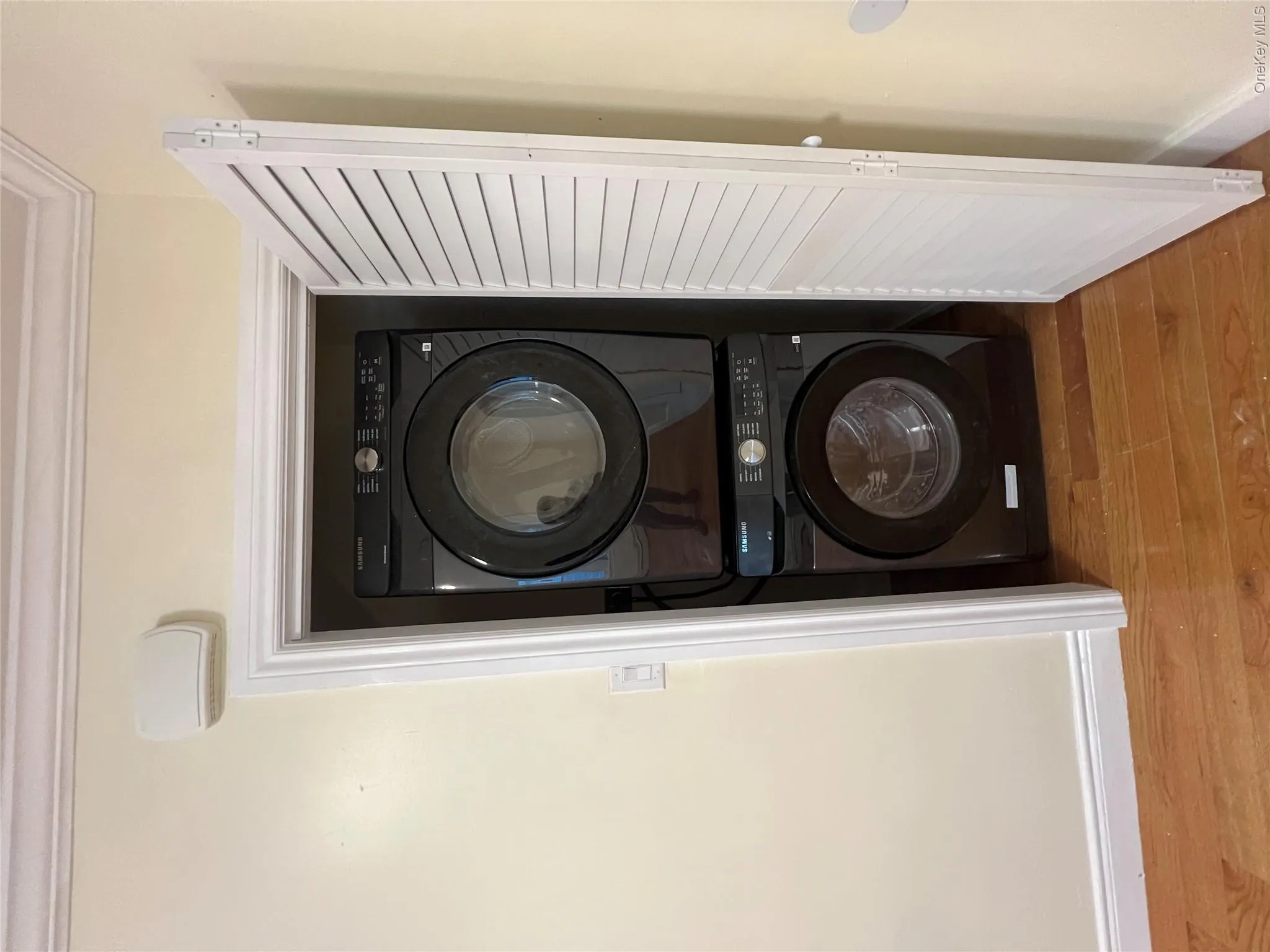 110-20 Union Hall Street, New York, NY, 6 Bedrooms Bedrooms, 13 Rooms Rooms,5 BathroomsBathrooms,Residential,For Rent,Union Hall,0,1016308 110-20 Union Hall Street, New York, NY, 6 Bedrooms Bedrooms, 13 Rooms Rooms,5 BathroomsBathrooms,Residential,For Rent,Union Hall,0,1016308