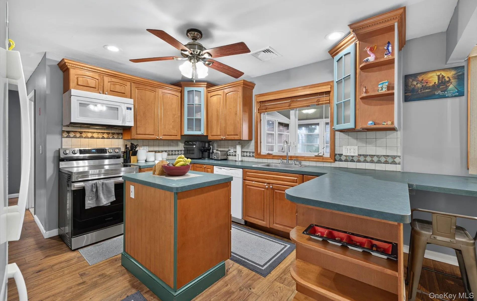 5 Long Lane, Hempstead, NY, 5 Bedrooms Bedrooms, 9 Rooms Rooms,2 BathroomsBathrooms,Residential,For Rent,Long,0,1016310 5 Long Lane, Hempstead, NY, 5 Bedrooms Bedrooms, 9 Rooms Rooms,2 BathroomsBathrooms,Residential,For Rent,Long,0,1016310