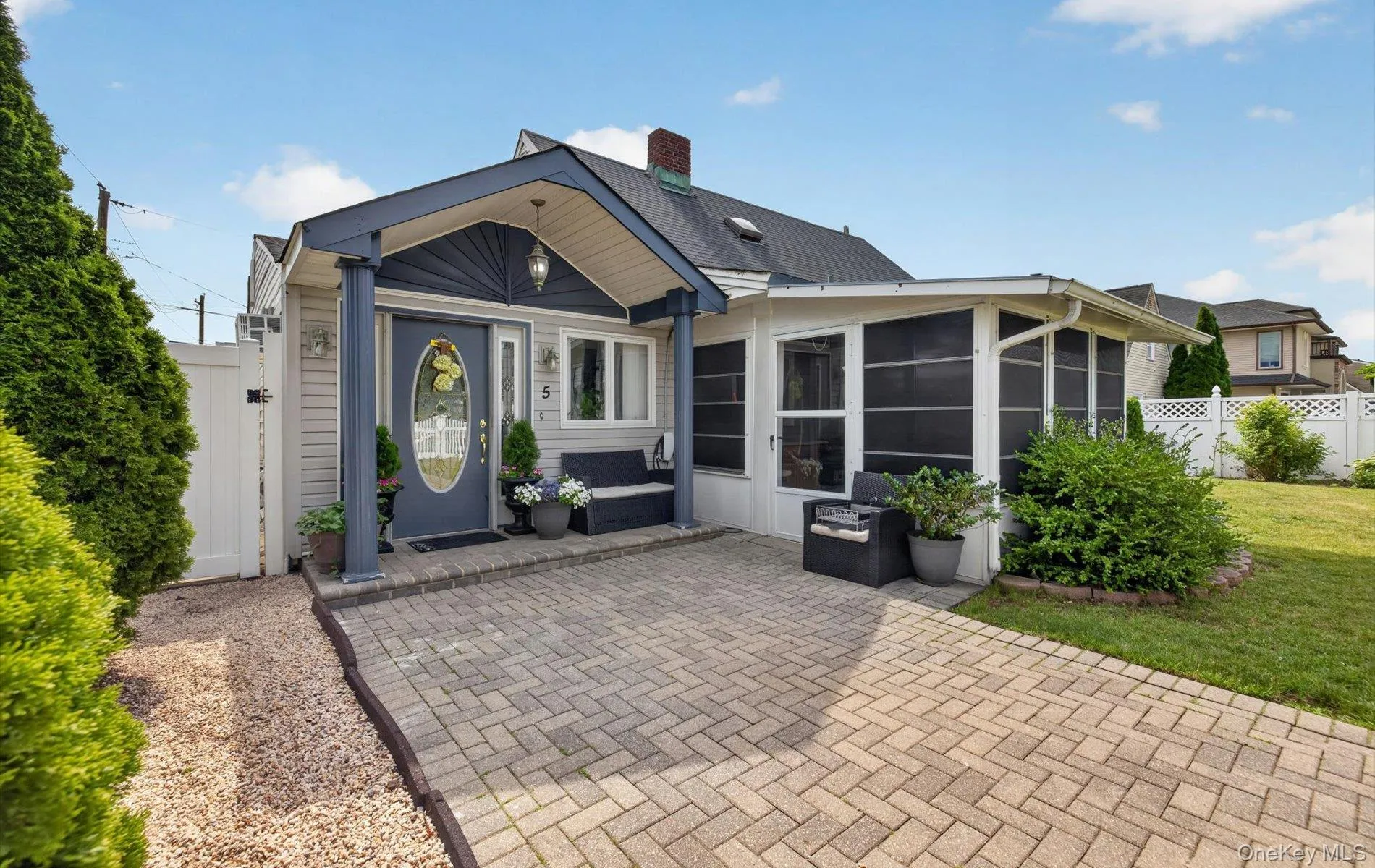 5 Long Lane, Hempstead, NY, 5 Bedrooms Bedrooms, 9 Rooms Rooms,2 BathroomsBathrooms,Residential,For Rent,Long,0,1016310 5 Long Lane, Hempstead, NY, 5 Bedrooms Bedrooms, 9 Rooms Rooms,2 BathroomsBathrooms,Residential,For Rent,Long,0,1016310