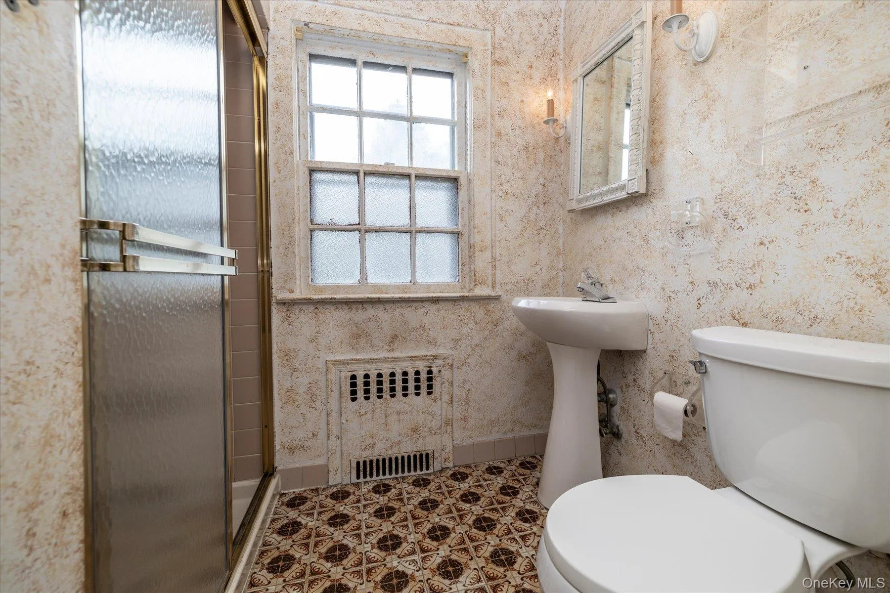 68 Oxford Road, Hempstead, NY, 6 Bedrooms Bedrooms, 11 Rooms Rooms,3 BathroomsBathrooms,Residential,For Rent,Oxford,0,KEY1016312 68 Oxford Road, Hempstead, NY, 6 Bedrooms Bedrooms, 11 Rooms Rooms,3 BathroomsBathrooms,Residential,For Rent,Oxford,0,KEY1016312