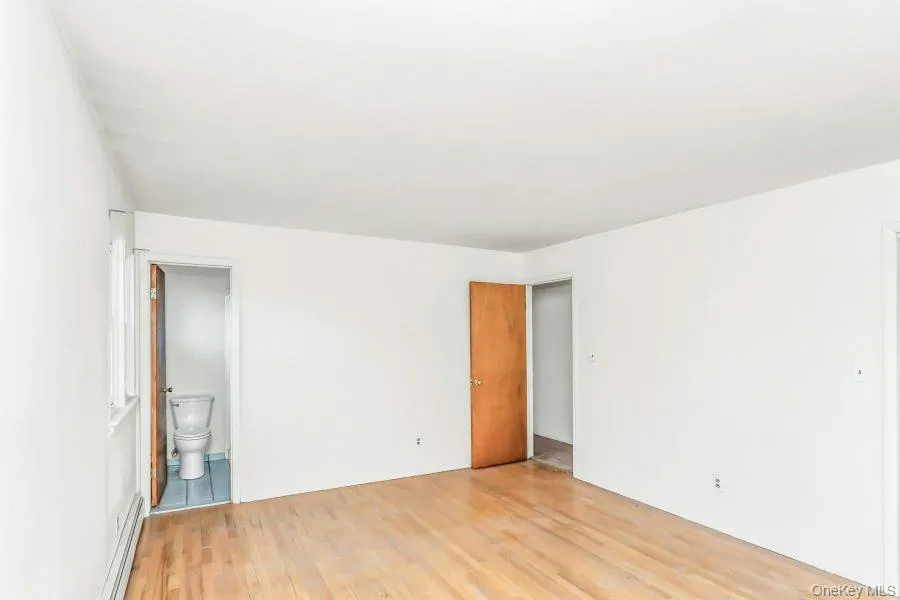 1085 Hempstead Avenue, Hempstead, NY, 4 Bedrooms Bedrooms, 9 Rooms Rooms,3 BathroomsBathrooms,Residential,For Rent,Hempstead,0,KEY1016314 1085 Hempstead Avenue, Hempstead, NY, 4 Bedrooms Bedrooms, 9 Rooms Rooms,3 BathroomsBathrooms,Residential,For Rent,Hempstead,0,KEY1016314