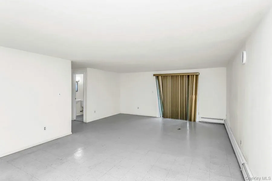 1085 Hempstead Avenue, Hempstead, NY, 4 Bedrooms Bedrooms, 9 Rooms Rooms,3 BathroomsBathrooms,Residential,For Rent,Hempstead,0,KEY1016314 1085 Hempstead Avenue, Hempstead, NY, 4 Bedrooms Bedrooms, 9 Rooms Rooms,3 BathroomsBathrooms,Residential,For Rent,Hempstead,0,KEY1016314