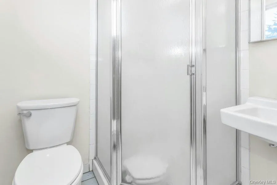1085 Hempstead Avenue, Hempstead, NY, 4 Bedrooms Bedrooms, 9 Rooms Rooms,3 BathroomsBathrooms,Residential,For Rent,Hempstead,0,KEY1016314 1085 Hempstead Avenue, Hempstead, NY, 4 Bedrooms Bedrooms, 9 Rooms Rooms,3 BathroomsBathrooms,Residential,For Rent,Hempstead,0,KEY1016314
