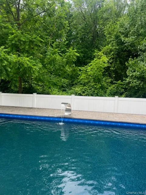 378 Lakeshore Boulevard, Oyster Bay, NY, 4 Bedrooms Bedrooms, 9 Rooms Rooms,3 BathroomsBathrooms,Residential,For Rent,Lakeshore,0,1016316 378 Lakeshore Boulevard, Oyster Bay, NY, 4 Bedrooms Bedrooms, 9 Rooms Rooms,3 BathroomsBathrooms,Residential,For Rent,Lakeshore,0,1016316