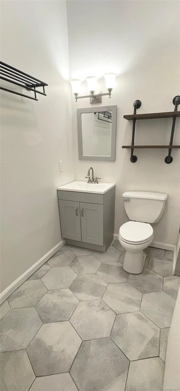 61 Clinton Street, Newburgh (city), NY, 2 Bedrooms Bedrooms, 5 Rooms Rooms,1 BathroomBathrooms,Residential Lease,For Rent,Clinton,0,1016320 61 Clinton Street, Newburgh (city), NY, 2 Bedrooms Bedrooms, 5 Rooms Rooms,1 BathroomBathrooms,Residential Lease,For Rent,Clinton,0,1016320