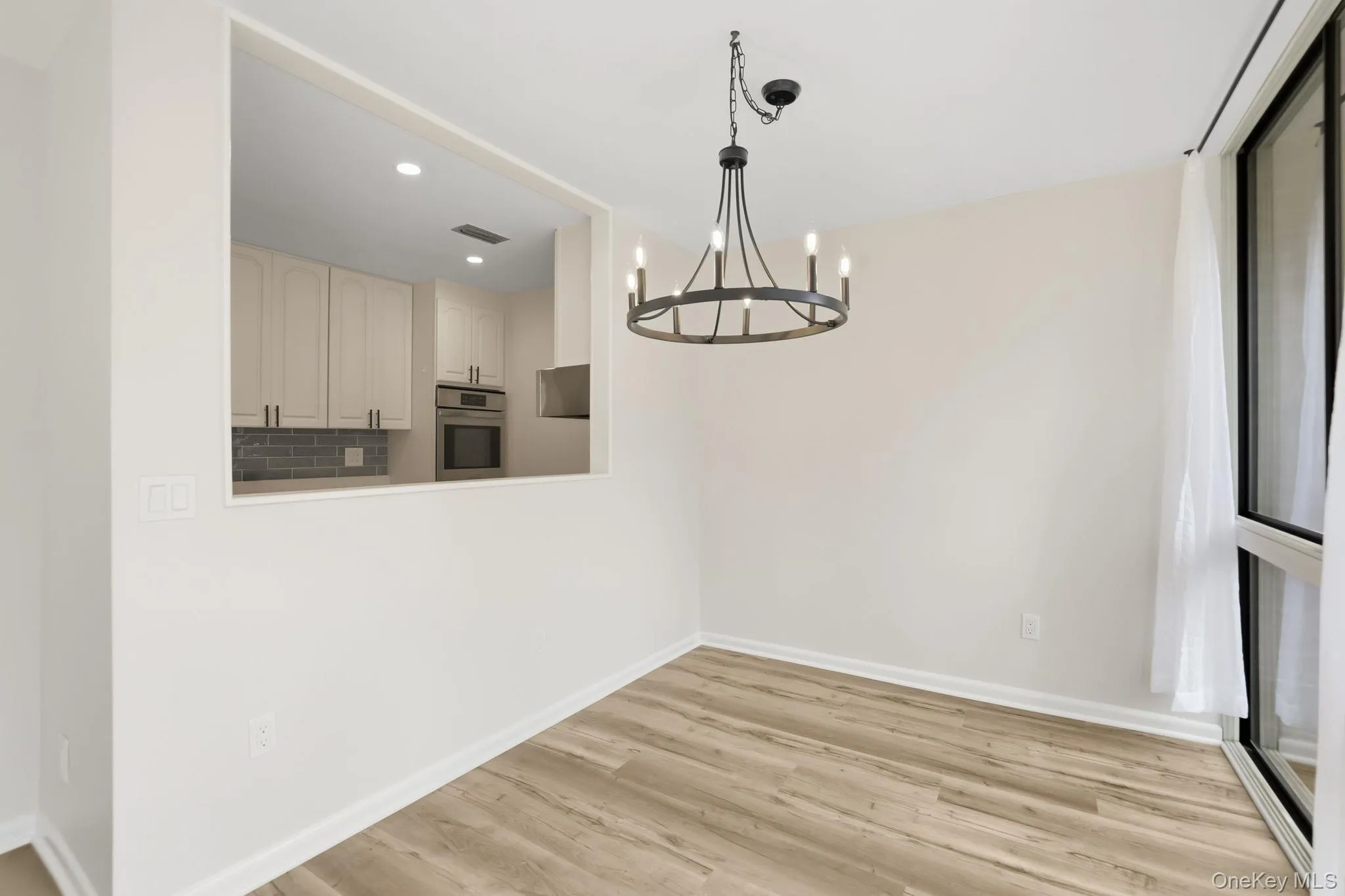 150 Bedford Road, New Castle, NY, 2 Bedrooms Bedrooms, 6 Rooms Rooms,1 BathroomBathrooms,Residential Lease,For Rent,Bedford,0,KEY1016324 150 Bedford Road, New Castle, NY, 2 Bedrooms Bedrooms, 6 Rooms Rooms,1 BathroomBathrooms,Residential Lease,For Rent,Bedford,0,KEY1016324