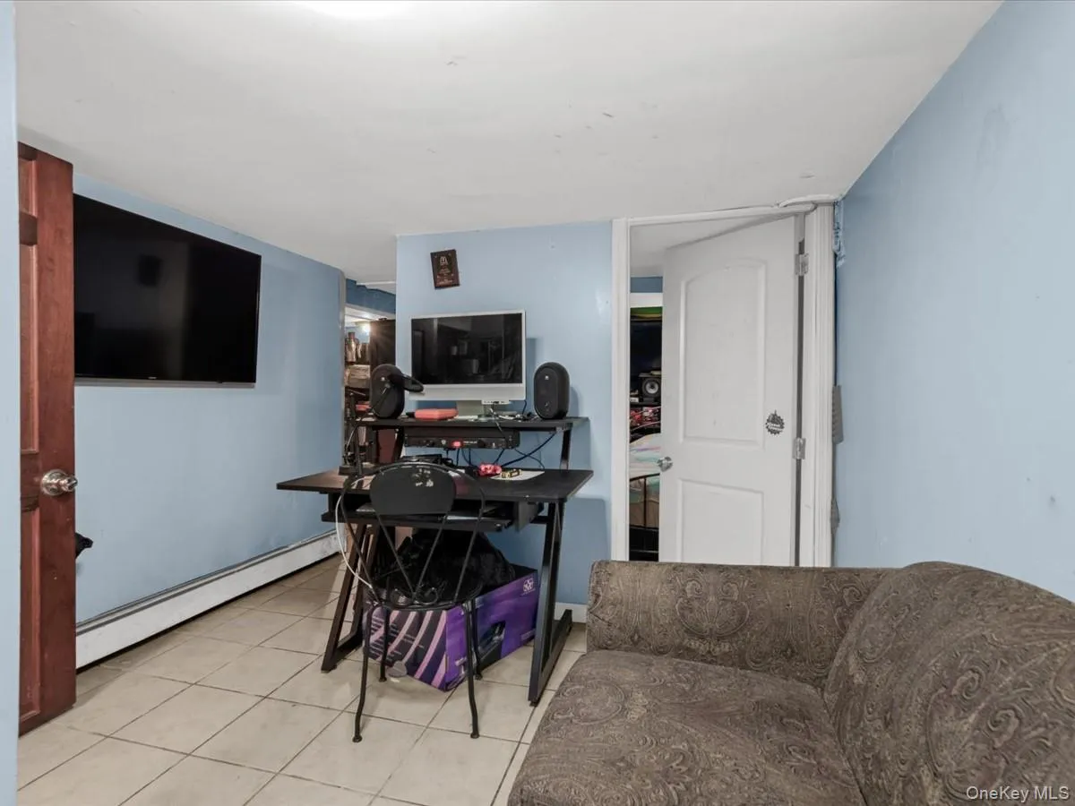 375 Valley Stream Boulevard, Hempstead, NY, 3 Bedrooms Bedrooms, 6 Rooms Rooms,2 BathroomsBathrooms,Residential,For Rent,Valley Stream,0,1016326 375 Valley Stream Boulevard, Hempstead, NY, 3 Bedrooms Bedrooms, 6 Rooms Rooms,2 BathroomsBathrooms,Residential,For Rent,Valley Stream,0,1016326