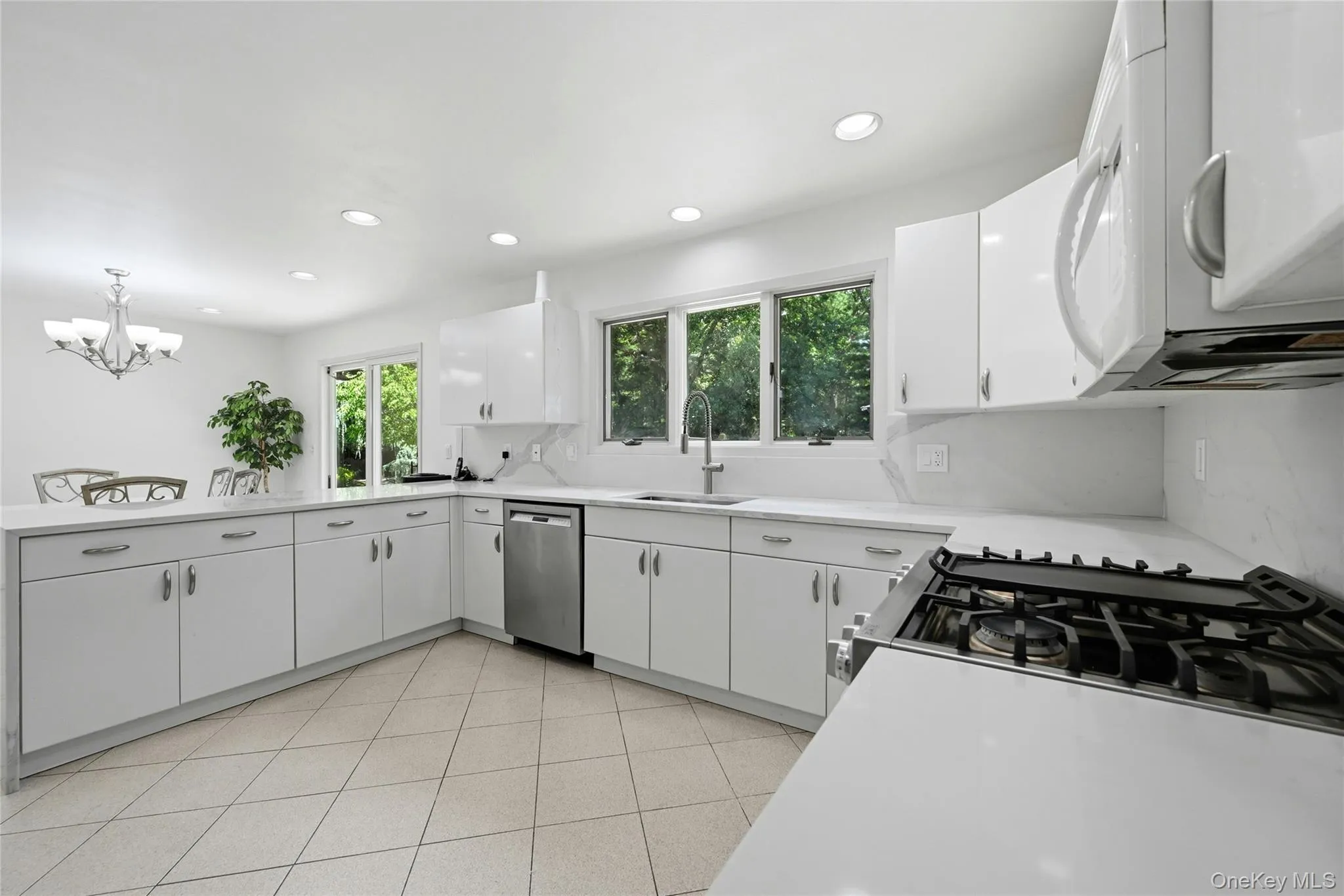 4 Laurelwood Court, Huntington, NY, 5 Bedrooms Bedrooms, 12 Rooms Rooms,3 BathroomsBathrooms,Residential,For Rent,Laurelwood,0,1016328 4 Laurelwood Court, Huntington, NY, 5 Bedrooms Bedrooms, 12 Rooms Rooms,3 BathroomsBathrooms,Residential,For Rent,Laurelwood,0,1016328