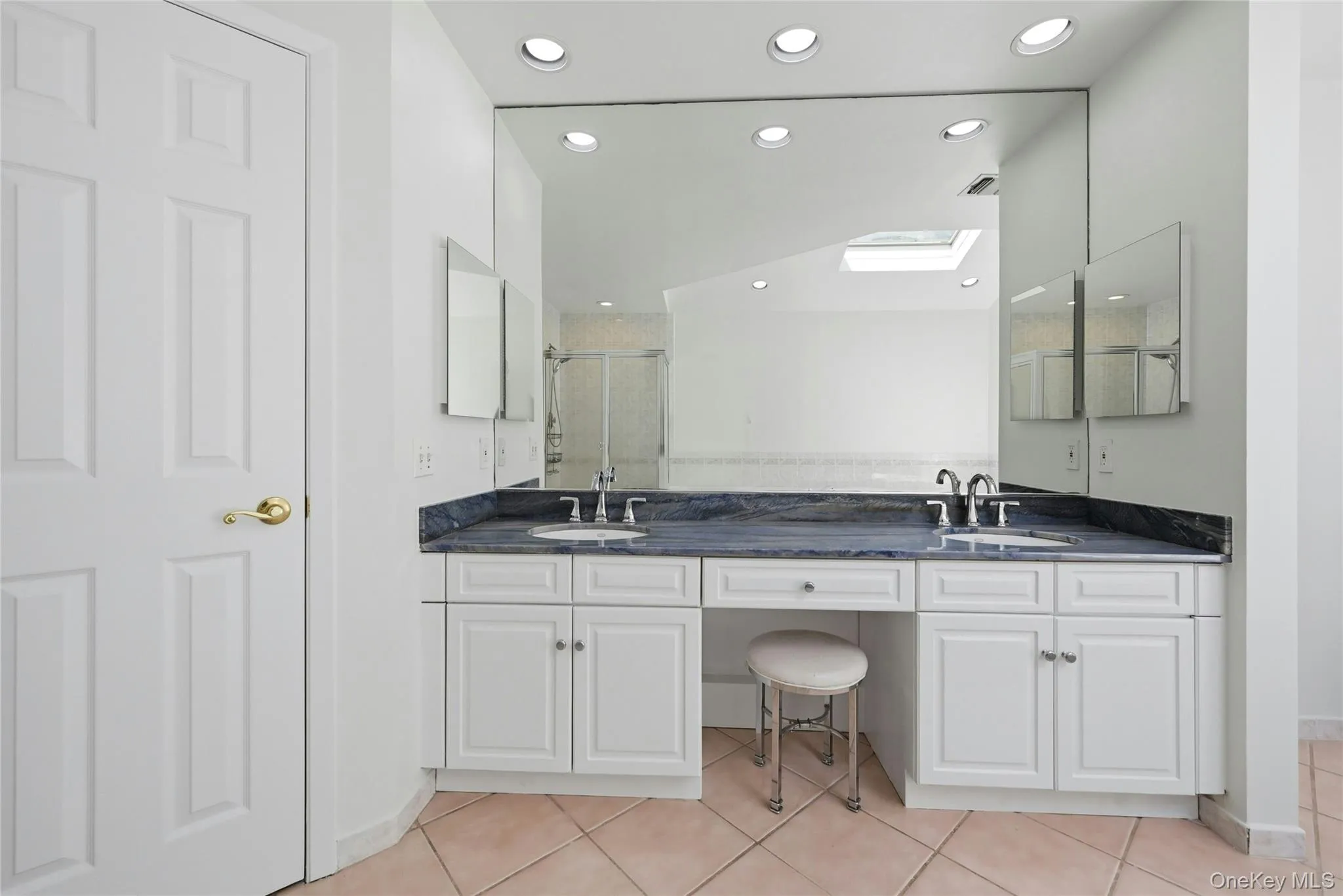 4 Laurelwood Court, Huntington, NY, 5 Bedrooms Bedrooms, 12 Rooms Rooms,3 BathroomsBathrooms,Residential,For Rent,Laurelwood,0,1016328 4 Laurelwood Court, Huntington, NY, 5 Bedrooms Bedrooms, 12 Rooms Rooms,3 BathroomsBathrooms,Residential,For Rent,Laurelwood,0,1016328