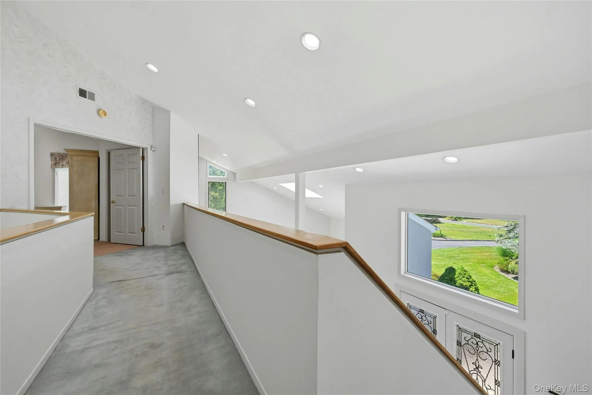 4 Laurelwood Court, Huntington, NY, 5 Bedrooms Bedrooms, 12 Rooms Rooms,3 BathroomsBathrooms,Residential,For Rent,Laurelwood,0,1016328 4 Laurelwood Court, Huntington, NY, 5 Bedrooms Bedrooms, 12 Rooms Rooms,3 BathroomsBathrooms,Residential,For Rent,Laurelwood,0,1016328