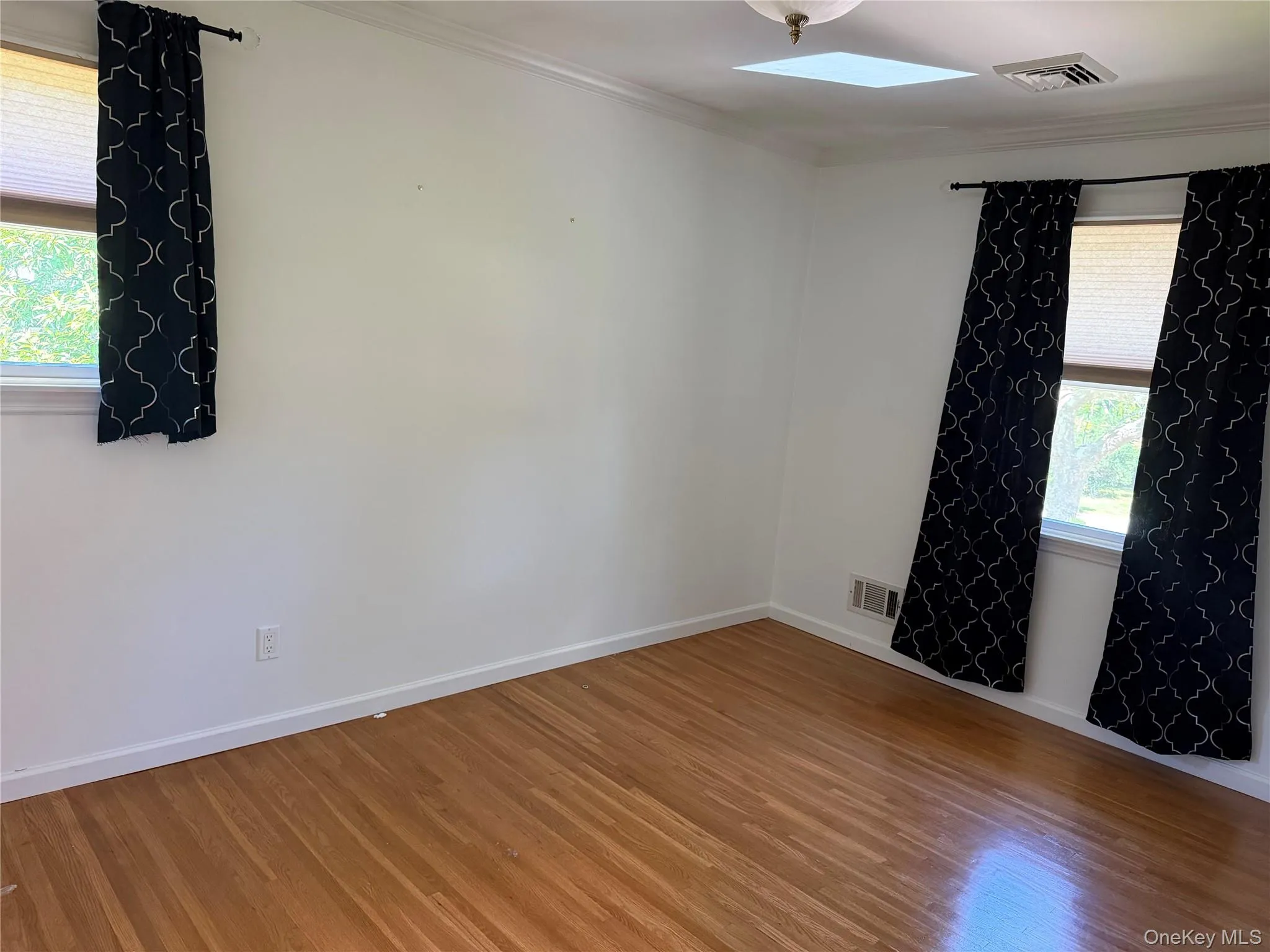 35 Mitchell Avenue, Huntington, NY, 4 Bedrooms Bedrooms, 9 Rooms Rooms,2 BathroomsBathrooms,Residential,For Rent,Mitchell,0,1016332 35 Mitchell Avenue, Huntington, NY, 4 Bedrooms Bedrooms, 9 Rooms Rooms,2 BathroomsBathrooms,Residential,For Rent,Mitchell,0,1016332