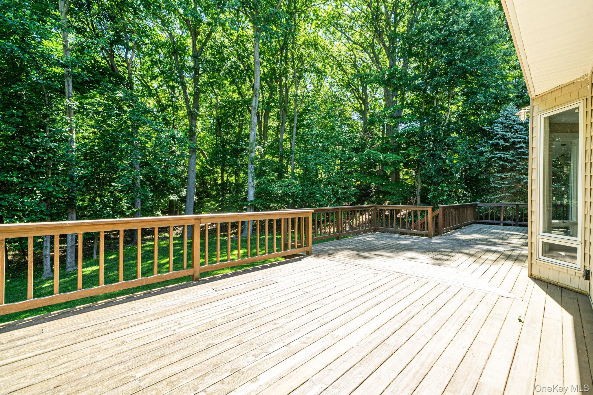 589 Landing Avenue, Smithtown, NY, 5 Bedrooms Bedrooms, 11 Rooms Rooms,2 BathroomsBathrooms,Residential,For Rent,Landing,0,1016334 589 Landing Avenue, Smithtown, NY, 5 Bedrooms Bedrooms, 11 Rooms Rooms,2 BathroomsBathrooms,Residential,For Rent,Landing,0,1016334