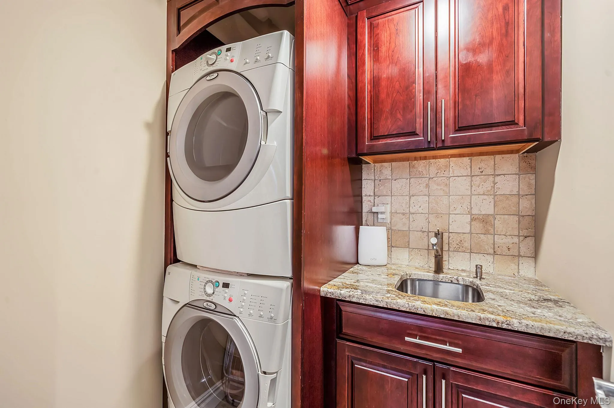 589 Landing Avenue, Smithtown, NY, 5 Bedrooms Bedrooms, 11 Rooms Rooms,2 BathroomsBathrooms,Residential,For Rent,Landing,0,1016334 589 Landing Avenue, Smithtown, NY, 5 Bedrooms Bedrooms, 11 Rooms Rooms,2 BathroomsBathrooms,Residential,For Rent,Landing,0,1016334