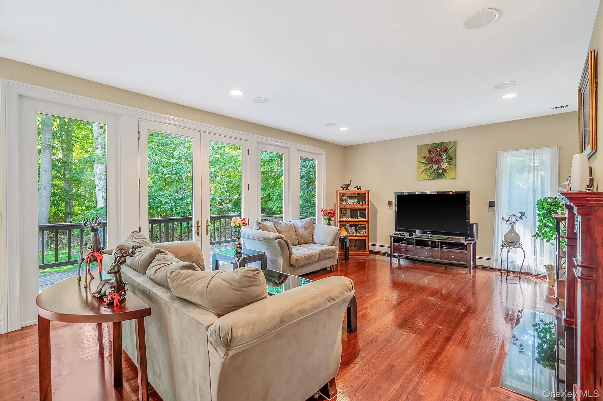 589 Landing Avenue, Smithtown, NY, 5 Bedrooms Bedrooms, 11 Rooms Rooms,2 BathroomsBathrooms,Residential,For Rent,Landing,0,1016334 589 Landing Avenue, Smithtown, NY, 5 Bedrooms Bedrooms, 11 Rooms Rooms,2 BathroomsBathrooms,Residential,For Rent,Landing,0,1016334