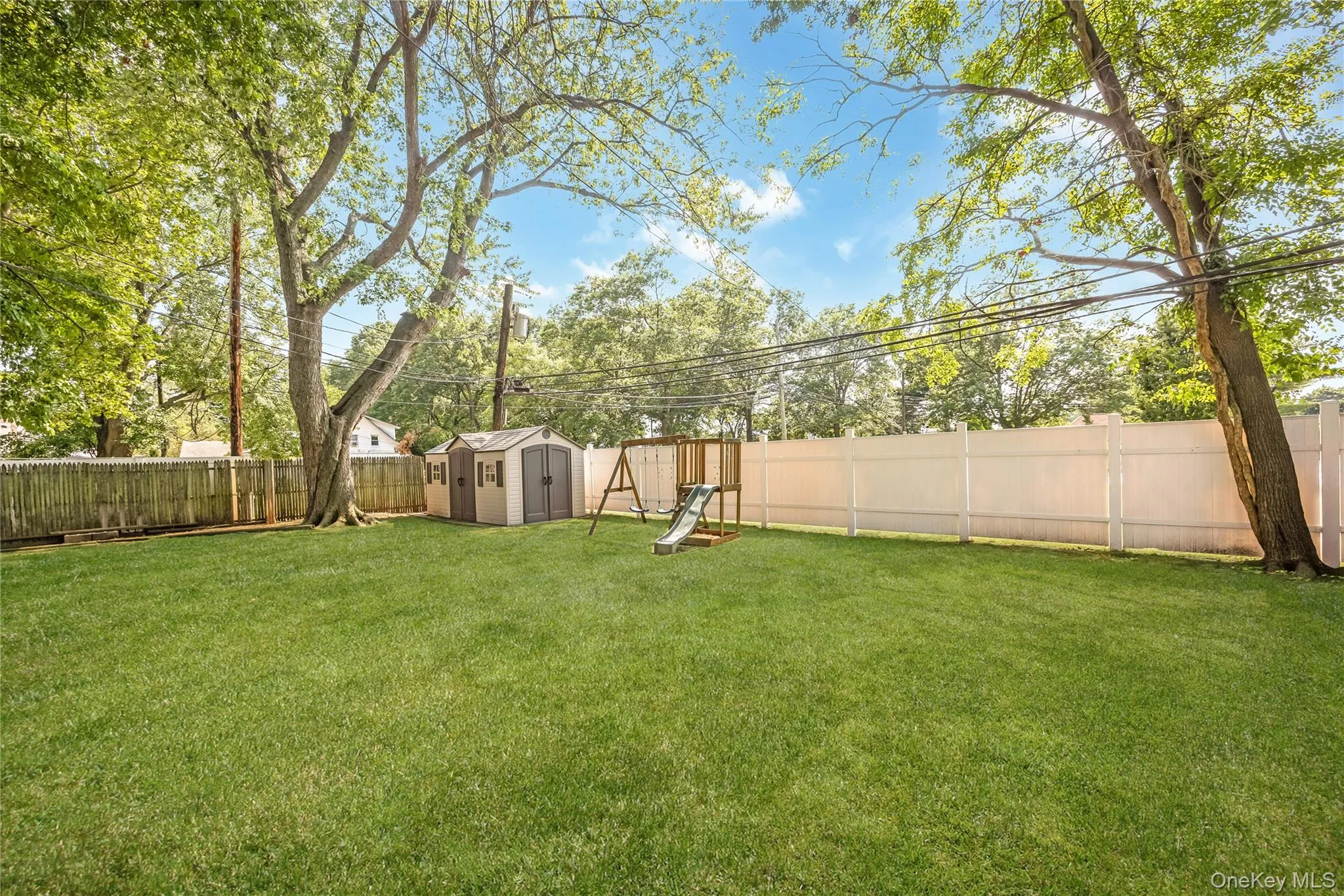 201 Cypress Lane, Hempstead, NY, 4 Bedrooms Bedrooms, 9 Rooms Rooms,2 BathroomsBathrooms,Residential,For Rent,Cypress,0,1016335 201 Cypress Lane, Hempstead, NY, 4 Bedrooms Bedrooms, 9 Rooms Rooms,2 BathroomsBathrooms,Residential,For Rent,Cypress,0,1016335