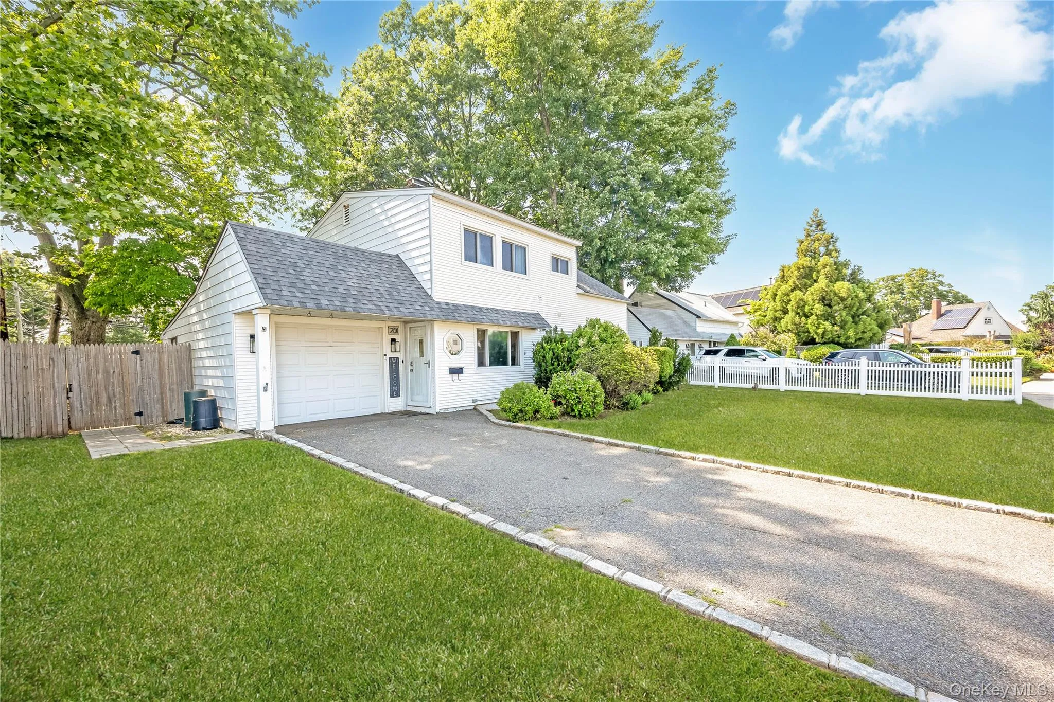 201 Cypress Lane, Hempstead, NY, 4 Bedrooms Bedrooms, 9 Rooms Rooms,2 BathroomsBathrooms,Residential,For Rent,Cypress,0,1016335 201 Cypress Lane, Hempstead, NY, 4 Bedrooms Bedrooms, 9 Rooms Rooms,2 BathroomsBathrooms,Residential,For Rent,Cypress,0,1016335