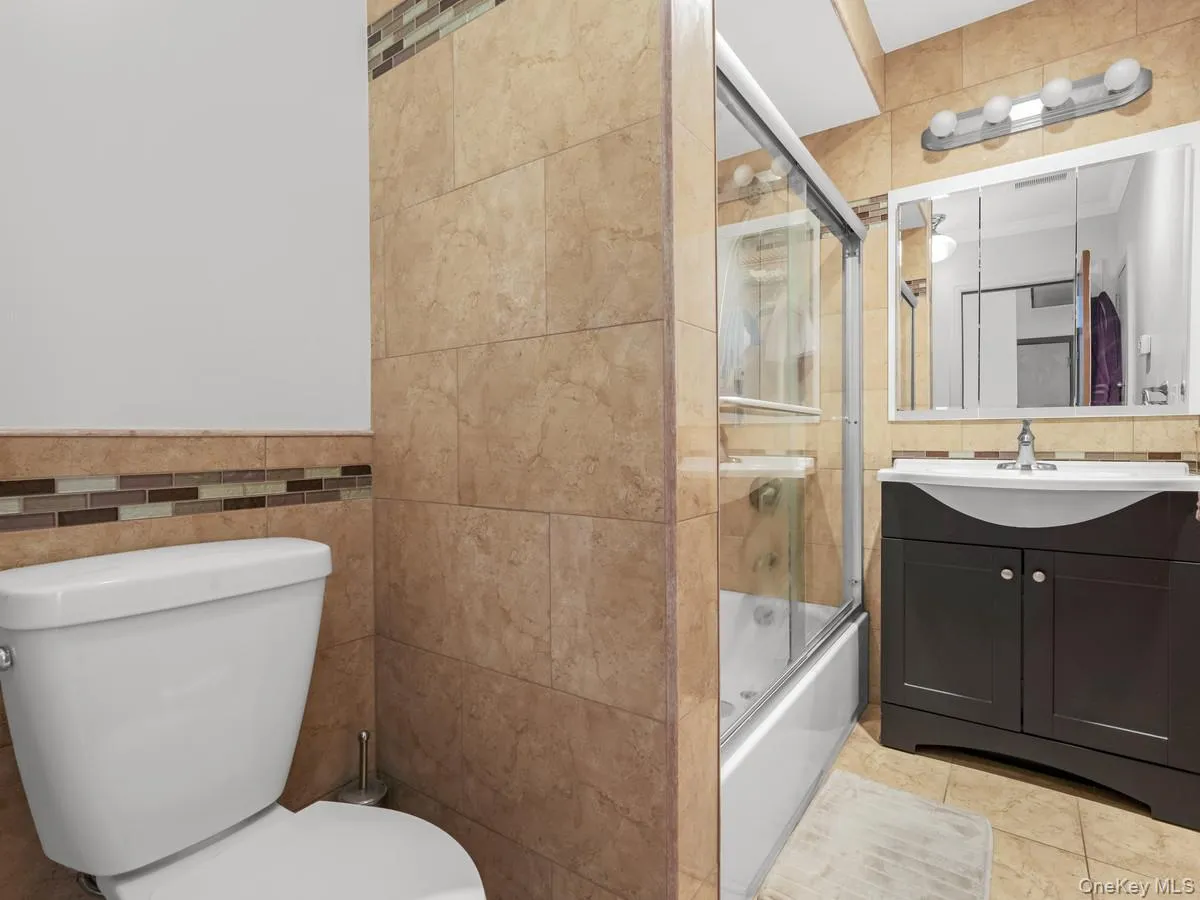 4 23rd Street, Oyster Bay, NY, 4 Bedrooms Bedrooms, 10 Rooms Rooms,2 BathroomsBathrooms,Residential,For Rent,23rd,0,KEY1016339 4 23rd Street, Oyster Bay, NY, 4 Bedrooms Bedrooms, 10 Rooms Rooms,2 BathroomsBathrooms,Residential,For Rent,23rd,0,KEY1016339