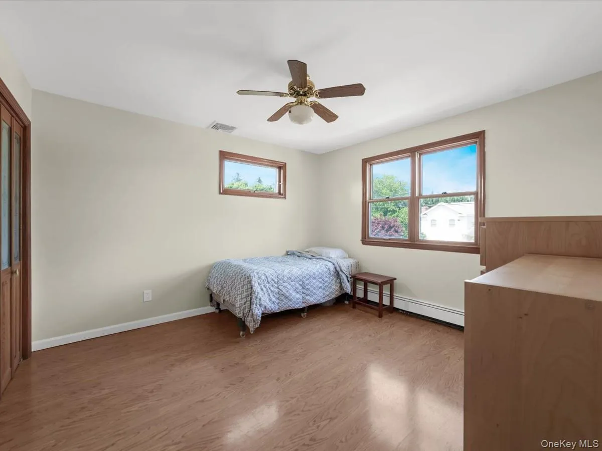 4 23rd Street, Oyster Bay, NY, 4 Bedrooms Bedrooms, 10 Rooms Rooms,2 BathroomsBathrooms,Residential,For Rent,23rd,0,KEY1016339 4 23rd Street, Oyster Bay, NY, 4 Bedrooms Bedrooms, 10 Rooms Rooms,2 BathroomsBathrooms,Residential,For Rent,23rd,0,KEY1016339