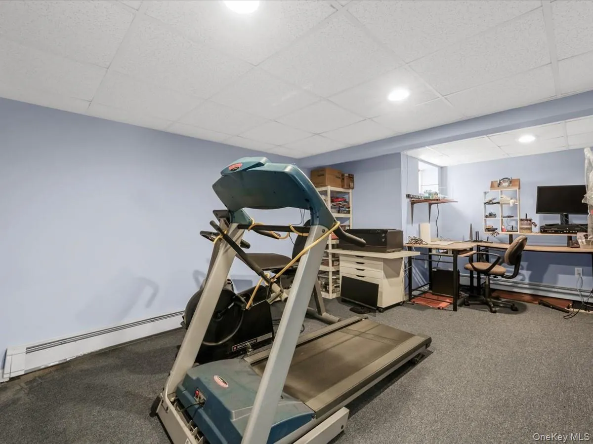 4 23rd Street, Oyster Bay, NY, 4 Bedrooms Bedrooms, 10 Rooms Rooms,2 BathroomsBathrooms,Residential,For Rent,23rd,0,KEY1016339 4 23rd Street, Oyster Bay, NY, 4 Bedrooms Bedrooms, 10 Rooms Rooms,2 BathroomsBathrooms,Residential,For Rent,23rd,0,KEY1016339