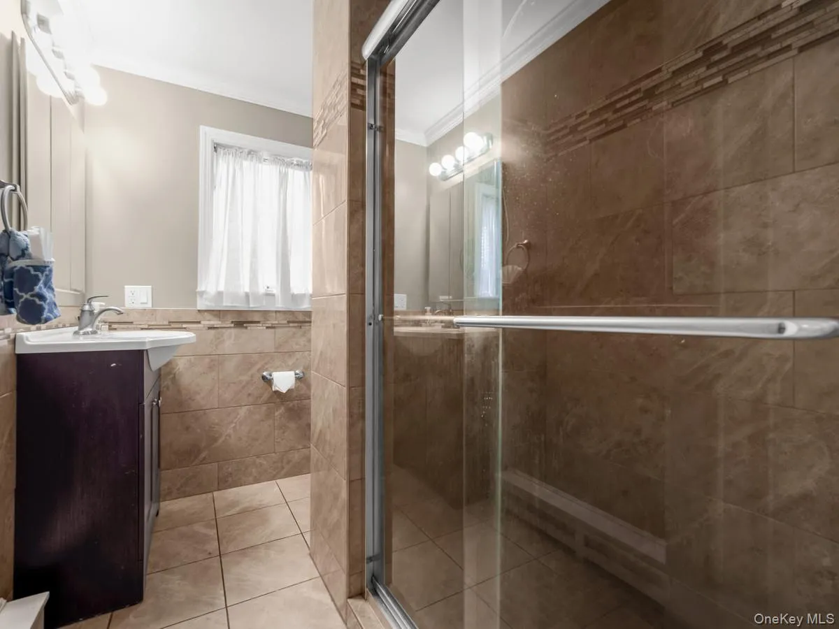 4 23rd Street, Oyster Bay, NY, 4 Bedrooms Bedrooms, 10 Rooms Rooms,2 BathroomsBathrooms,Residential,For Rent,23rd,0,KEY1016339 4 23rd Street, Oyster Bay, NY, 4 Bedrooms Bedrooms, 10 Rooms Rooms,2 BathroomsBathrooms,Residential,For Rent,23rd,0,KEY1016339