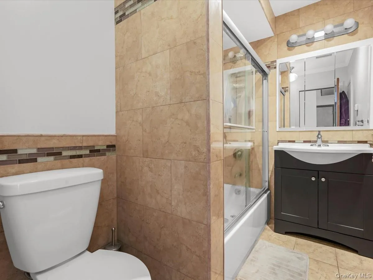 4 23rd Street, Oyster Bay, NY, 4 Bedrooms Bedrooms, 10 Rooms Rooms,2 BathroomsBathrooms,Residential,For Rent,23rd,0,KEY1016339 4 23rd Street, Oyster Bay, NY, 4 Bedrooms Bedrooms, 10 Rooms Rooms,2 BathroomsBathrooms,Residential,For Rent,23rd,0,KEY1016339