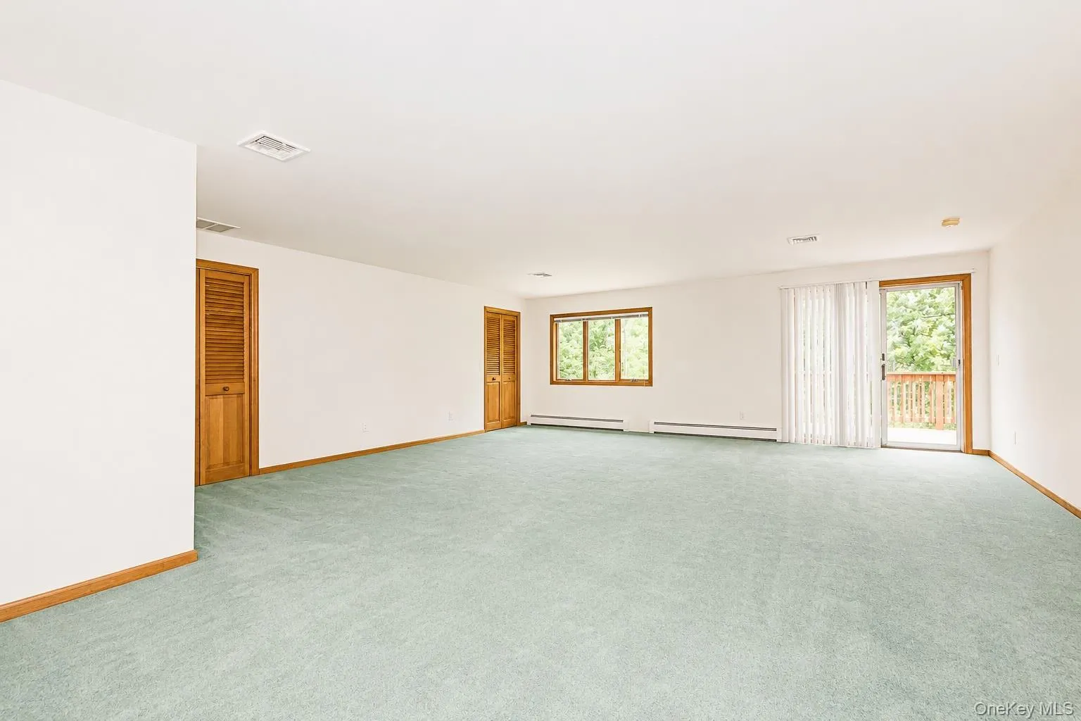 96 Tuthills Lane, Riverhead, NY, 5 Bedrooms Bedrooms, 10 Rooms Rooms,2 BathroomsBathrooms,Residential,For Rent,Tuthills,0,1016340 96 Tuthills Lane, Riverhead, NY, 5 Bedrooms Bedrooms, 10 Rooms Rooms,2 BathroomsBathrooms,Residential,For Rent,Tuthills,0,1016340