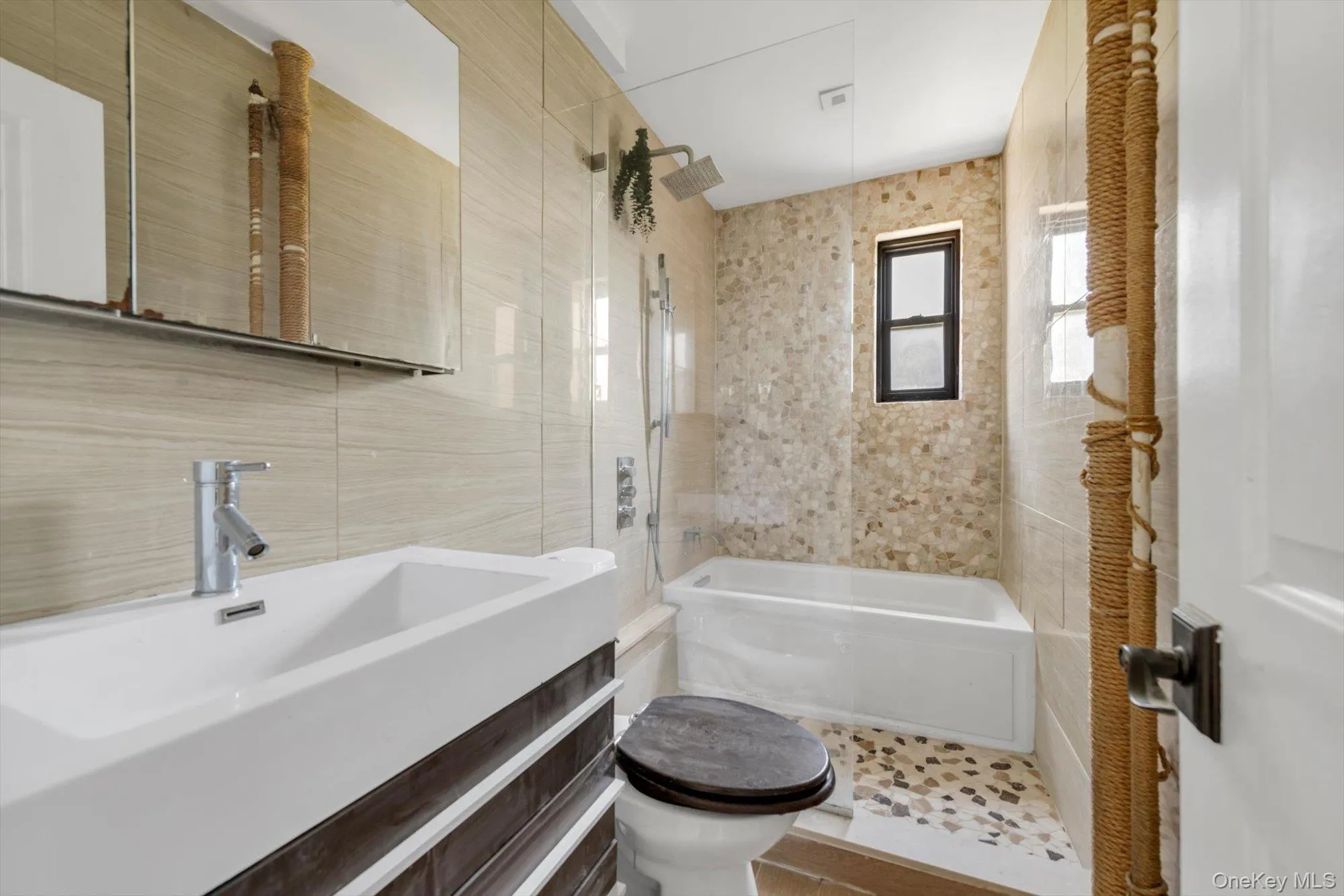 20106 Rocky Hill Road, New York, NY, 2 Bedrooms Bedrooms, 5 Rooms Rooms,1 BathroomBathrooms,Residential,For Rent,Rocky Hill,0,1016342 20106 Rocky Hill Road, New York, NY, 2 Bedrooms Bedrooms, 5 Rooms Rooms,1 BathroomBathrooms,Residential,For Rent,Rocky Hill,0,1016342