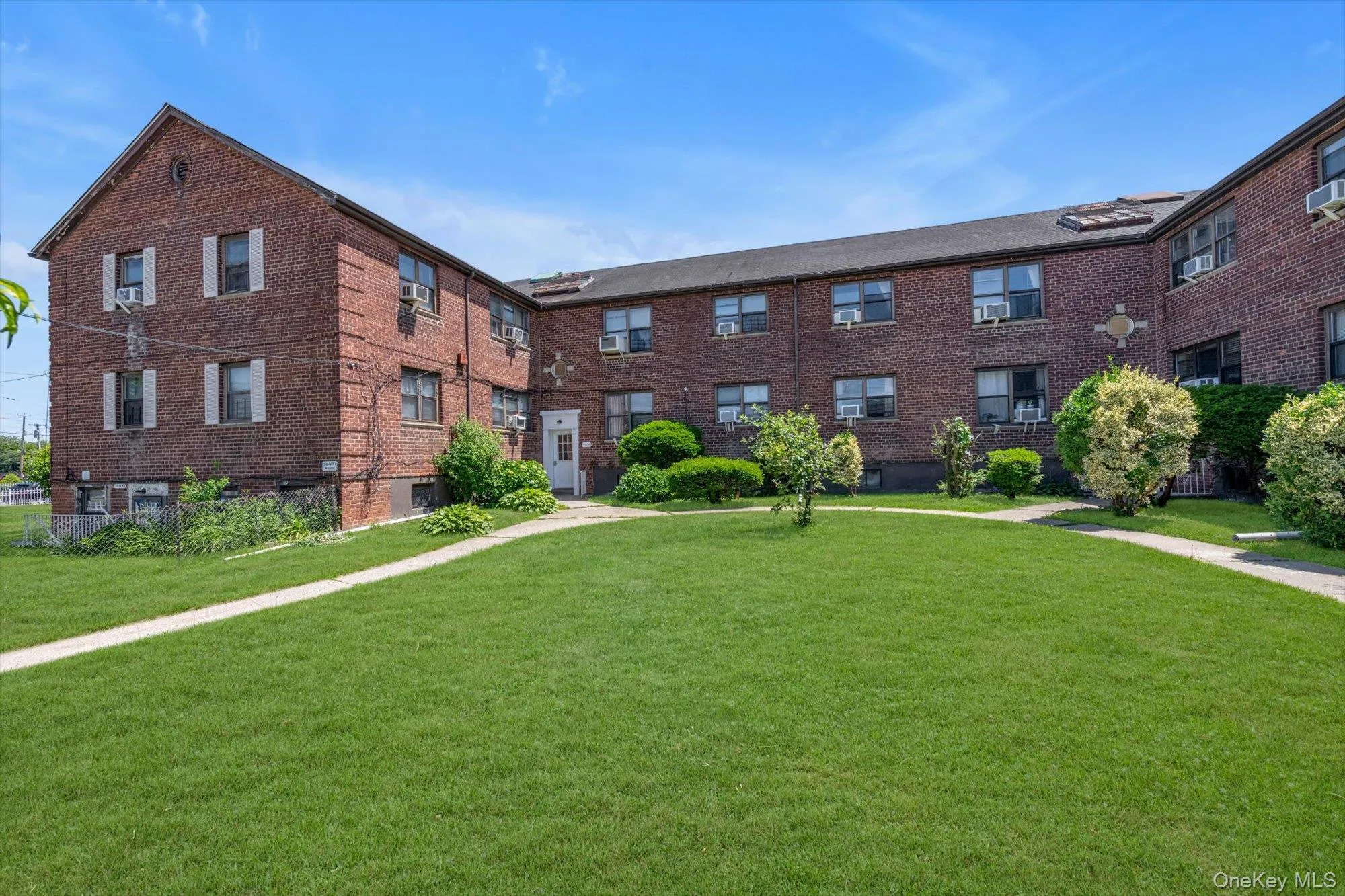 20106 Rocky Hill Road, New York, NY, 2 Bedrooms Bedrooms, 5 Rooms Rooms,1 BathroomBathrooms,Residential,For Rent,Rocky Hill,0,1016342 20106 Rocky Hill Road, New York, NY, 2 Bedrooms Bedrooms, 5 Rooms Rooms,1 BathroomBathrooms,Residential,For Rent,Rocky Hill,0,1016342