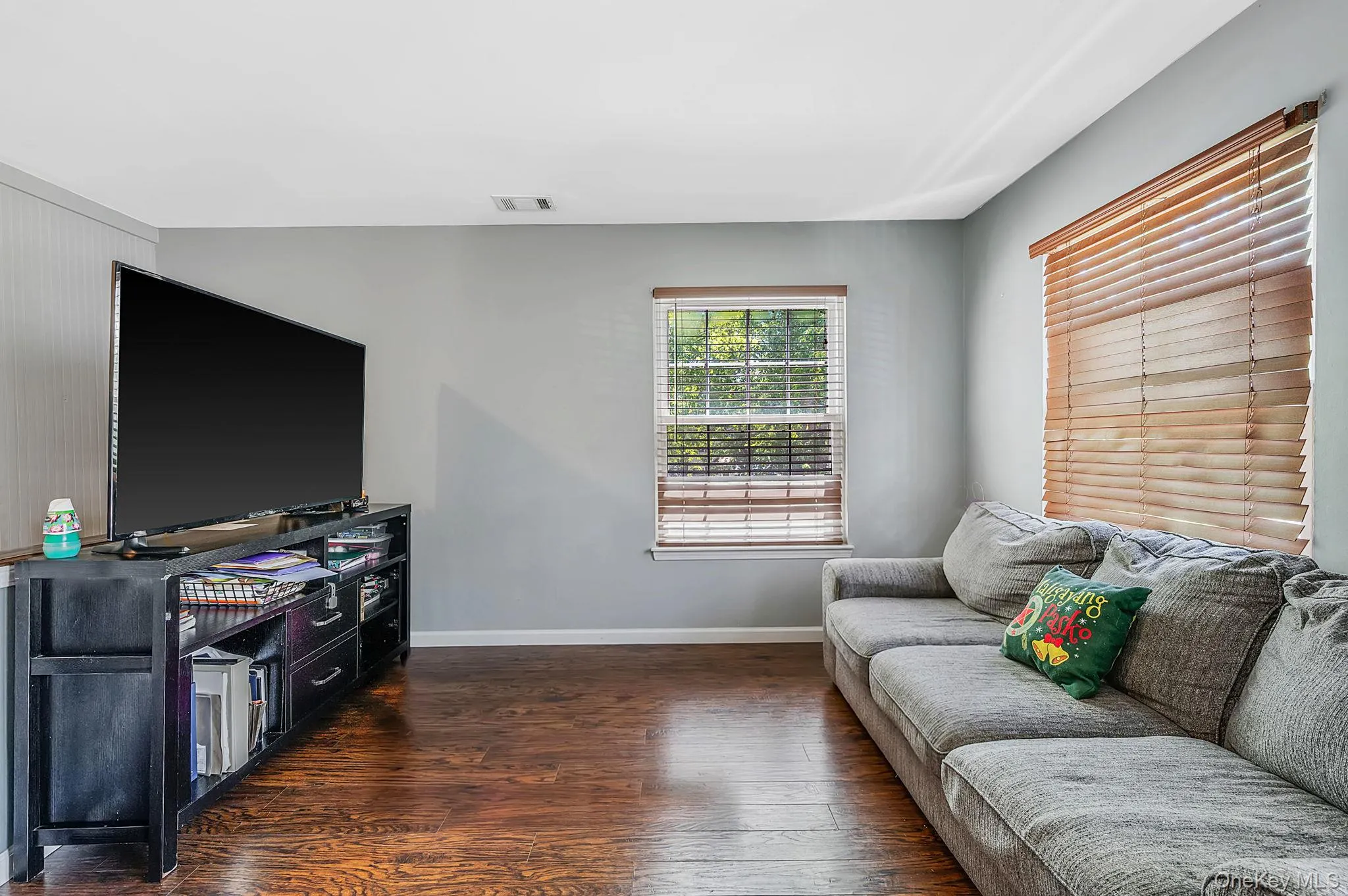124 Fairview Circle, Brookhaven, NY, 2 Bedrooms Bedrooms, 4 Rooms Rooms,1 BathroomBathrooms,Residential,For Rent,Fairview,0,KEY1016345 124 Fairview Circle, Brookhaven, NY, 2 Bedrooms Bedrooms, 4 Rooms Rooms,1 BathroomBathrooms,Residential,For Rent,Fairview,0,KEY1016345
