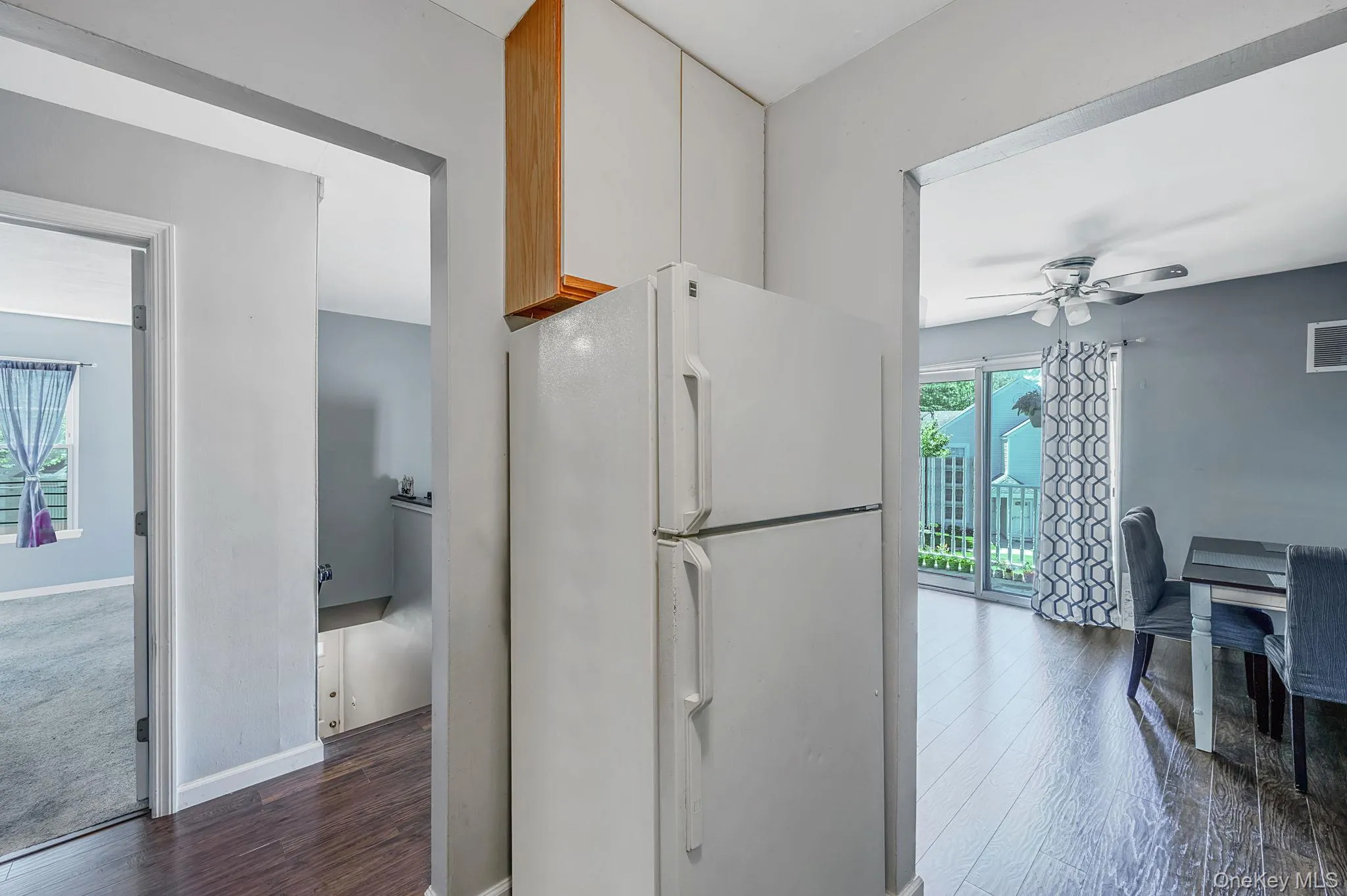 124 Fairview Circle, Brookhaven, NY, 2 Bedrooms Bedrooms, 4 Rooms Rooms,1 BathroomBathrooms,Residential,For Rent,Fairview,0,KEY1016345 124 Fairview Circle, Brookhaven, NY, 2 Bedrooms Bedrooms, 4 Rooms Rooms,1 BathroomBathrooms,Residential,For Rent,Fairview,0,KEY1016345