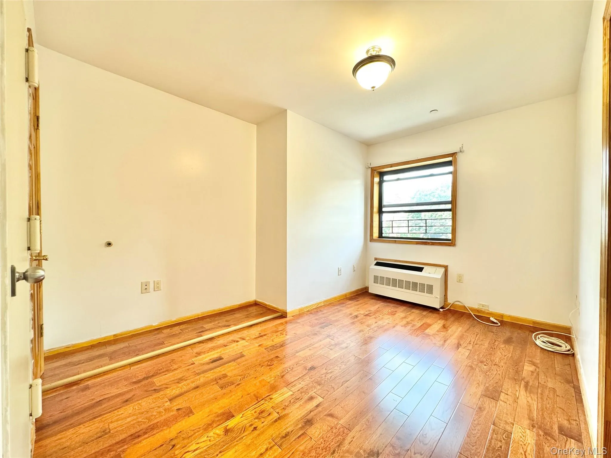 4606 88th Street, New York, NY, 1 Bedroom Bedrooms, 4 Rooms Rooms,1 BathroomBathrooms,Residential,For Rent,88th,0,KEY1016346 4606 88th Street, New York, NY, 1 Bedroom Bedrooms, 4 Rooms Rooms,1 BathroomBathrooms,Residential,For Rent,88th,0,KEY1016346