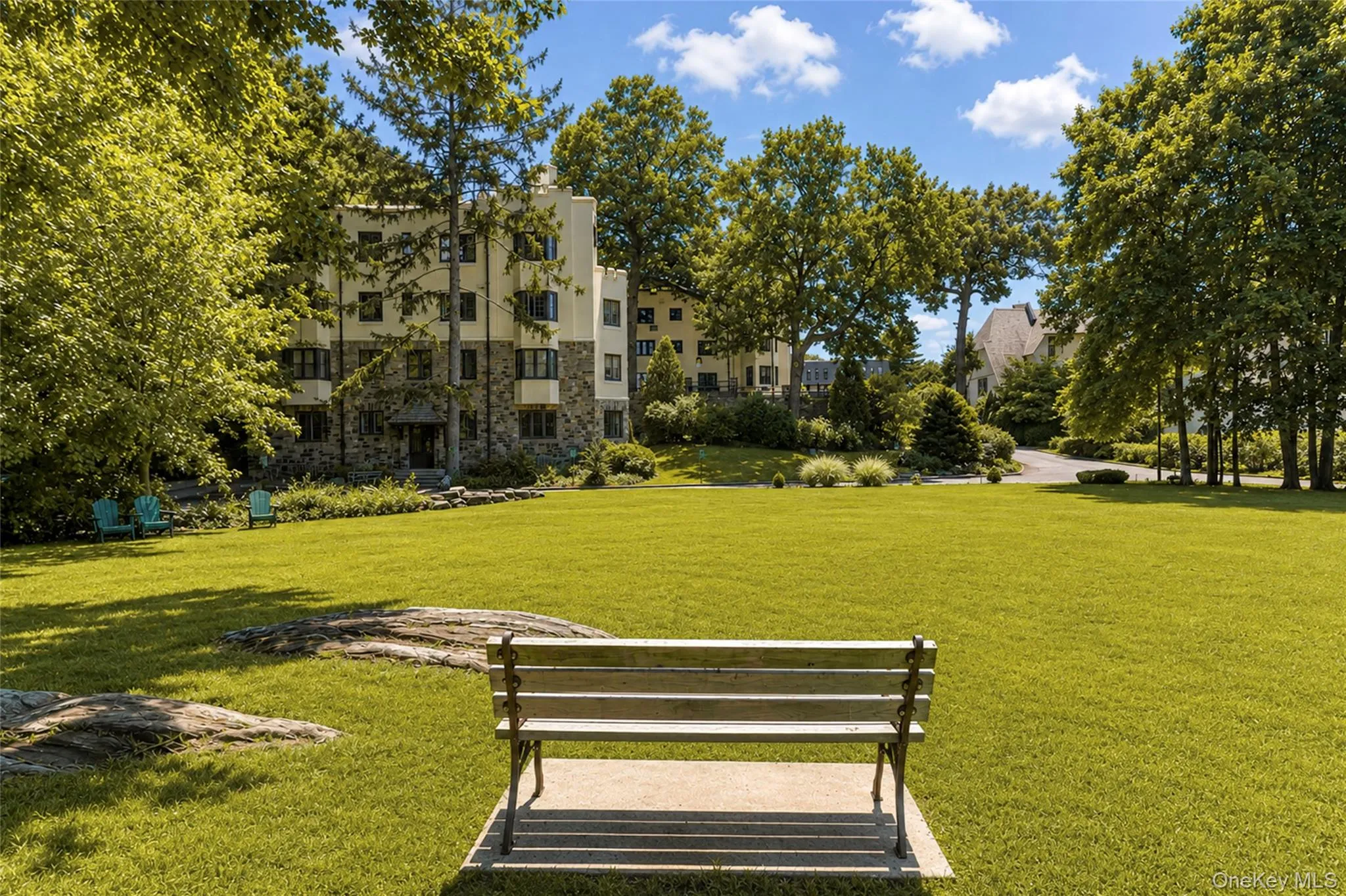 17 Beechtree Lane, Eastchester, NY, 3 Bedrooms Bedrooms, 7 Rooms Rooms,2 BathroomsBathrooms,Residential,For Rent,Beechtree,0,KEY1016349 17 Beechtree Lane, Eastchester, NY, 3 Bedrooms Bedrooms, 7 Rooms Rooms,2 BathroomsBathrooms,Residential,For Rent,Beechtree,0,KEY1016349