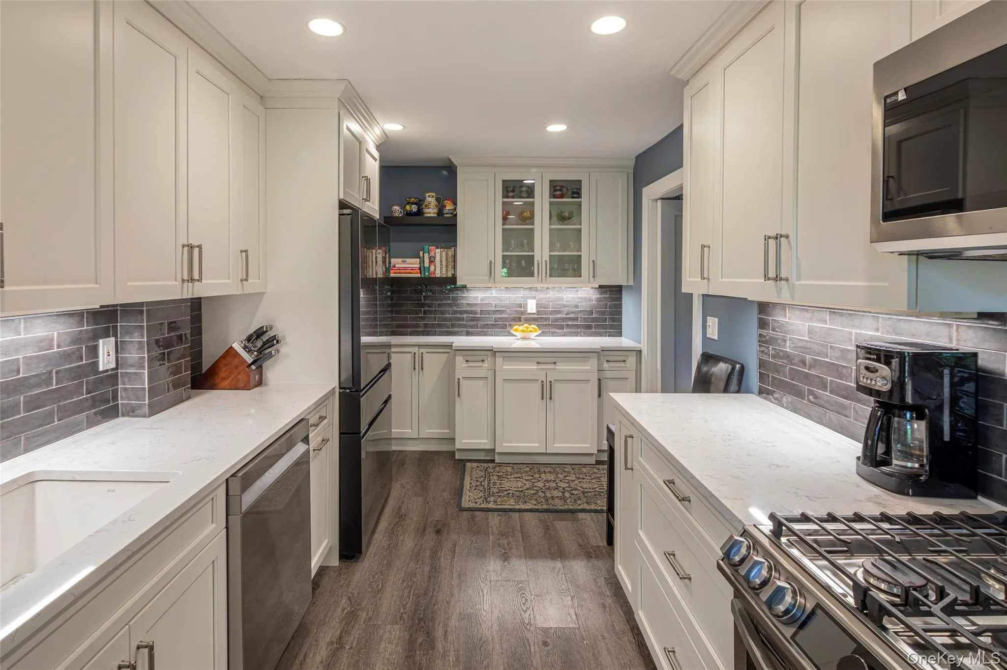 17 Beechtree Lane, Eastchester, NY, 3 Bedrooms Bedrooms, 7 Rooms Rooms,2 BathroomsBathrooms,Residential,For Rent,Beechtree,0,KEY1016349 17 Beechtree Lane, Eastchester, NY, 3 Bedrooms Bedrooms, 7 Rooms Rooms,2 BathroomsBathrooms,Residential,For Rent,Beechtree,0,KEY1016349