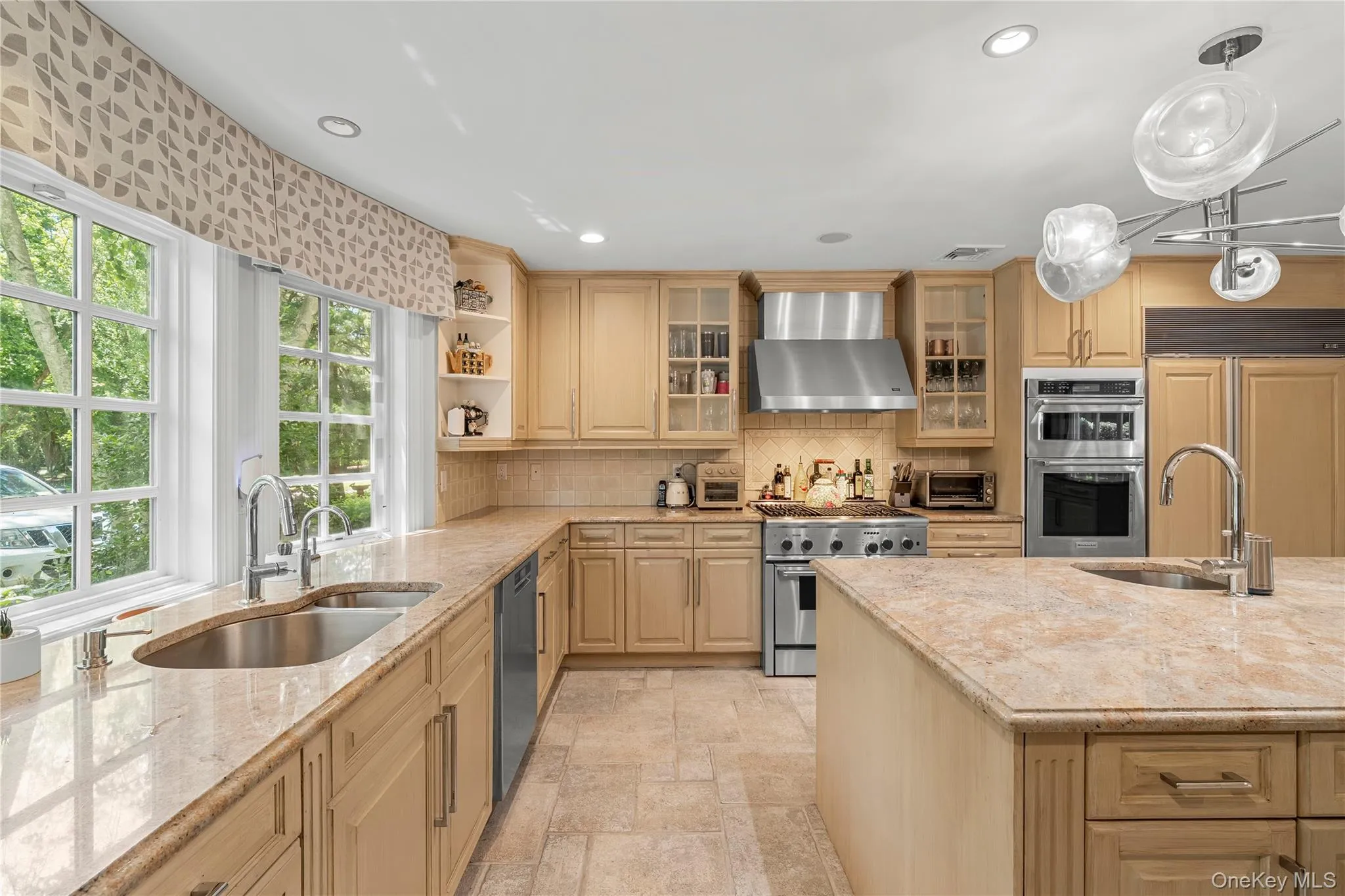 5 Hemlock Drive, Oyster Bay, NY, 5 Bedrooms Bedrooms, 12 Rooms Rooms,4 BathroomsBathrooms,Residential,For Rent,Hemlock,0,KEY1016352 5 Hemlock Drive, Oyster Bay, NY, 5 Bedrooms Bedrooms, 12 Rooms Rooms,4 BathroomsBathrooms,Residential,For Rent,Hemlock,0,KEY1016352