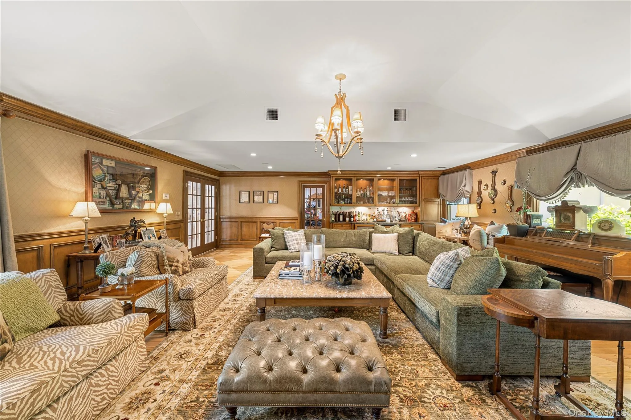 5 Hemlock Drive, Oyster Bay, NY, 5 Bedrooms Bedrooms, 12 Rooms Rooms,4 BathroomsBathrooms,Residential,For Rent,Hemlock,0,KEY1016352 5 Hemlock Drive, Oyster Bay, NY, 5 Bedrooms Bedrooms, 12 Rooms Rooms,4 BathroomsBathrooms,Residential,For Rent,Hemlock,0,KEY1016352