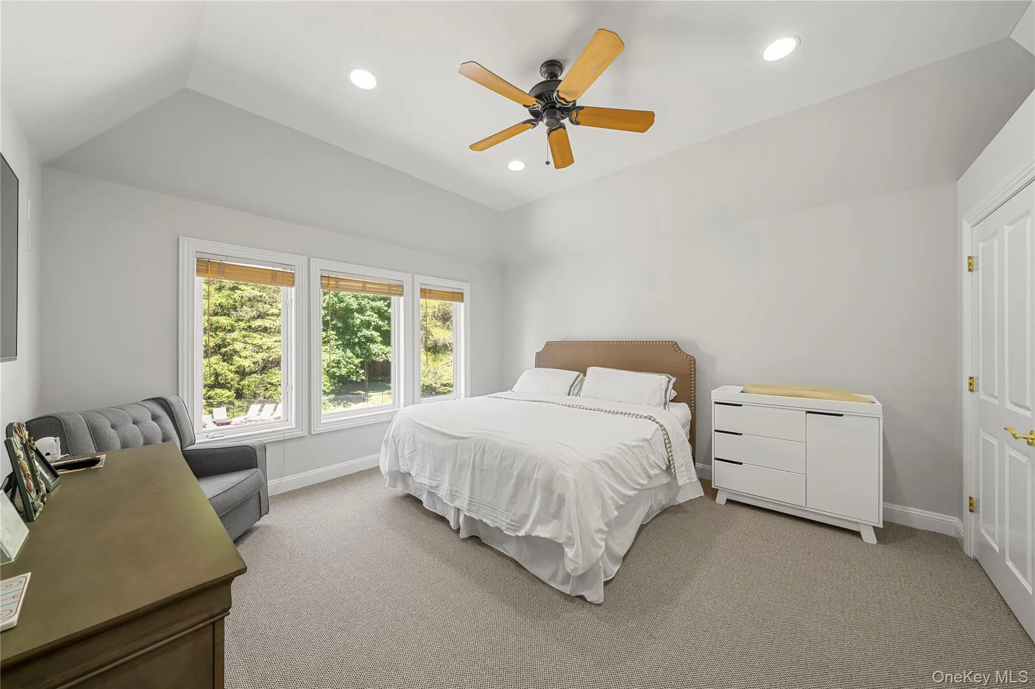 5 Hemlock Drive, Oyster Bay, NY, 5 Bedrooms Bedrooms, 12 Rooms Rooms,4 BathroomsBathrooms,Residential,For Rent,Hemlock,0,KEY1016352 5 Hemlock Drive, Oyster Bay, NY, 5 Bedrooms Bedrooms, 12 Rooms Rooms,4 BathroomsBathrooms,Residential,For Rent,Hemlock,0,KEY1016352